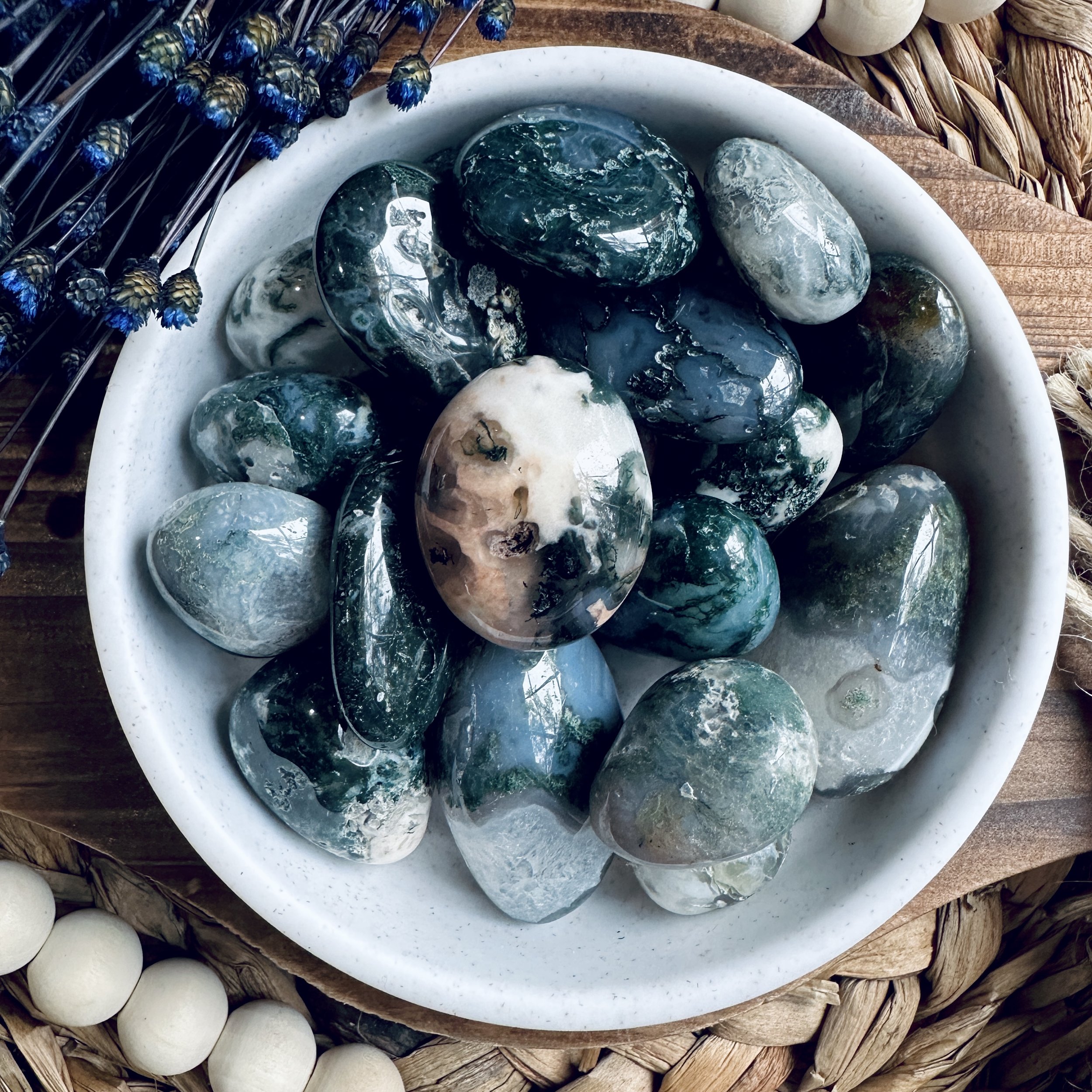 Mossagate_crystaltumbles_soyeleen.com