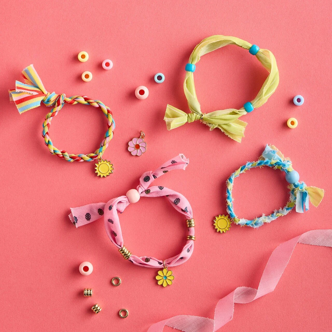 Free Michaels Kids Club: Fabric Bracelets
