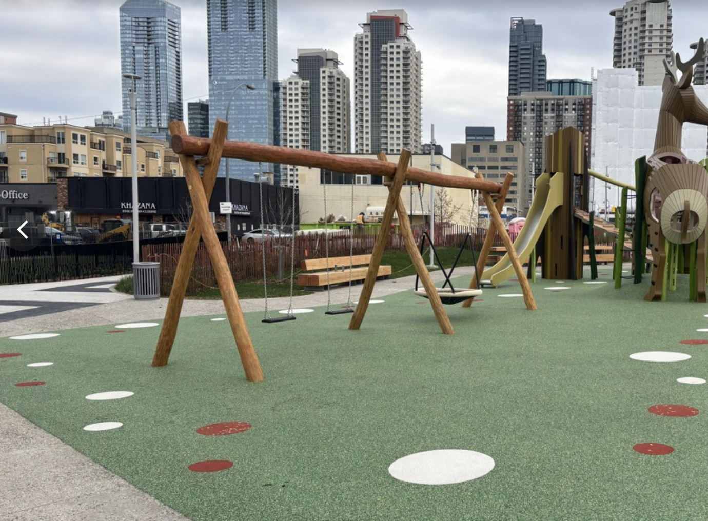 O-day'min Park - Swings Edmonton Playgrounds .png