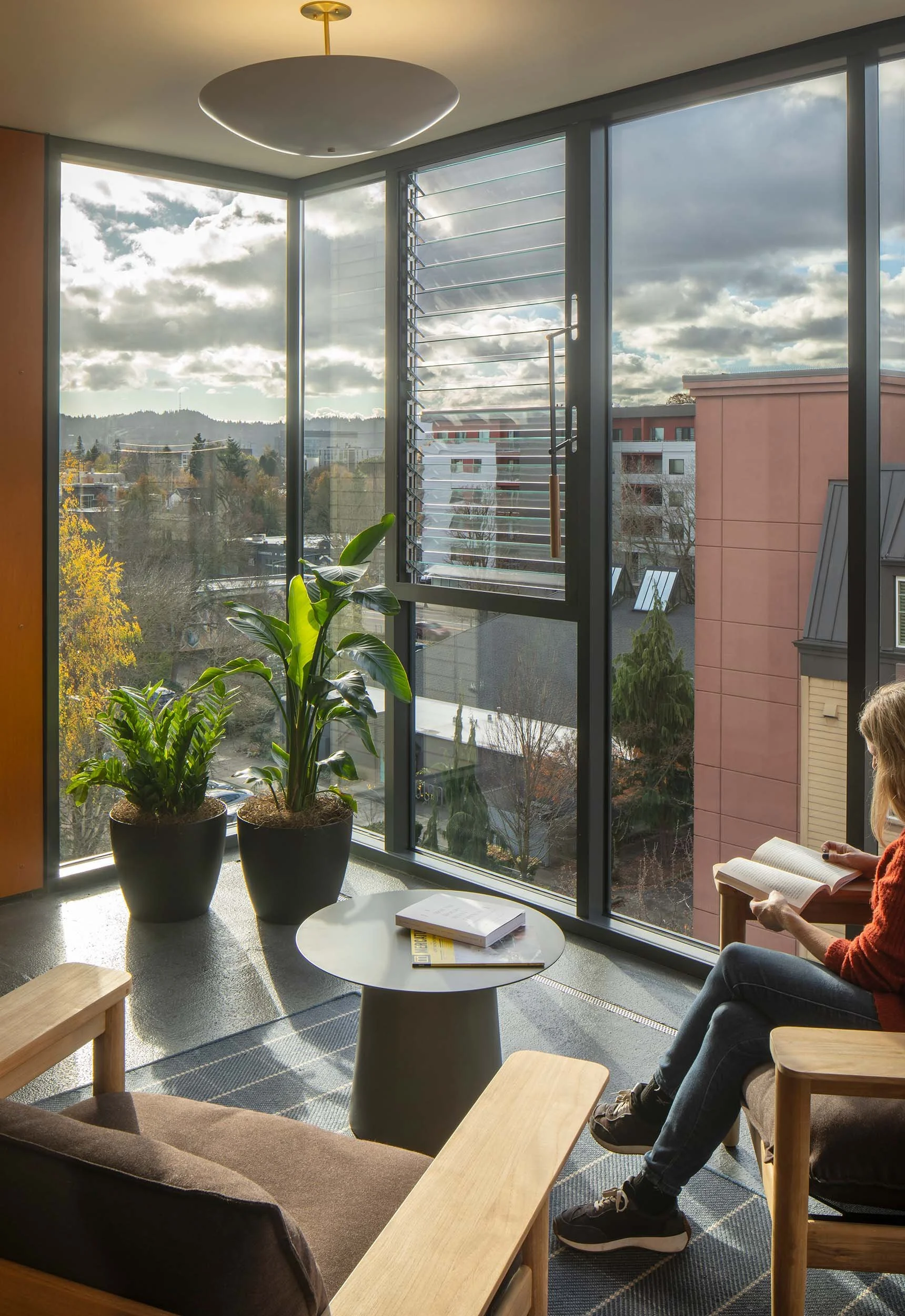 010_EW_DRO_Level 6 Sunroom.jpg
