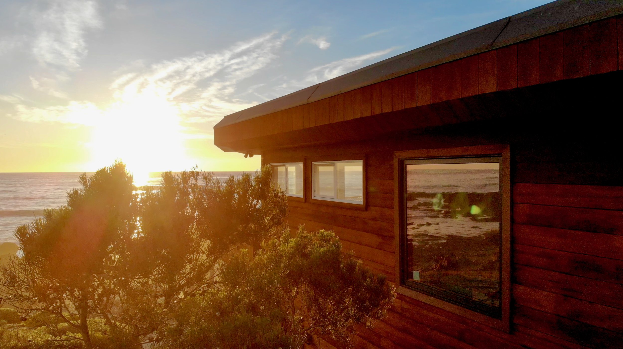 Oceanfront Cambria close up bathroom window sunset.jpeg