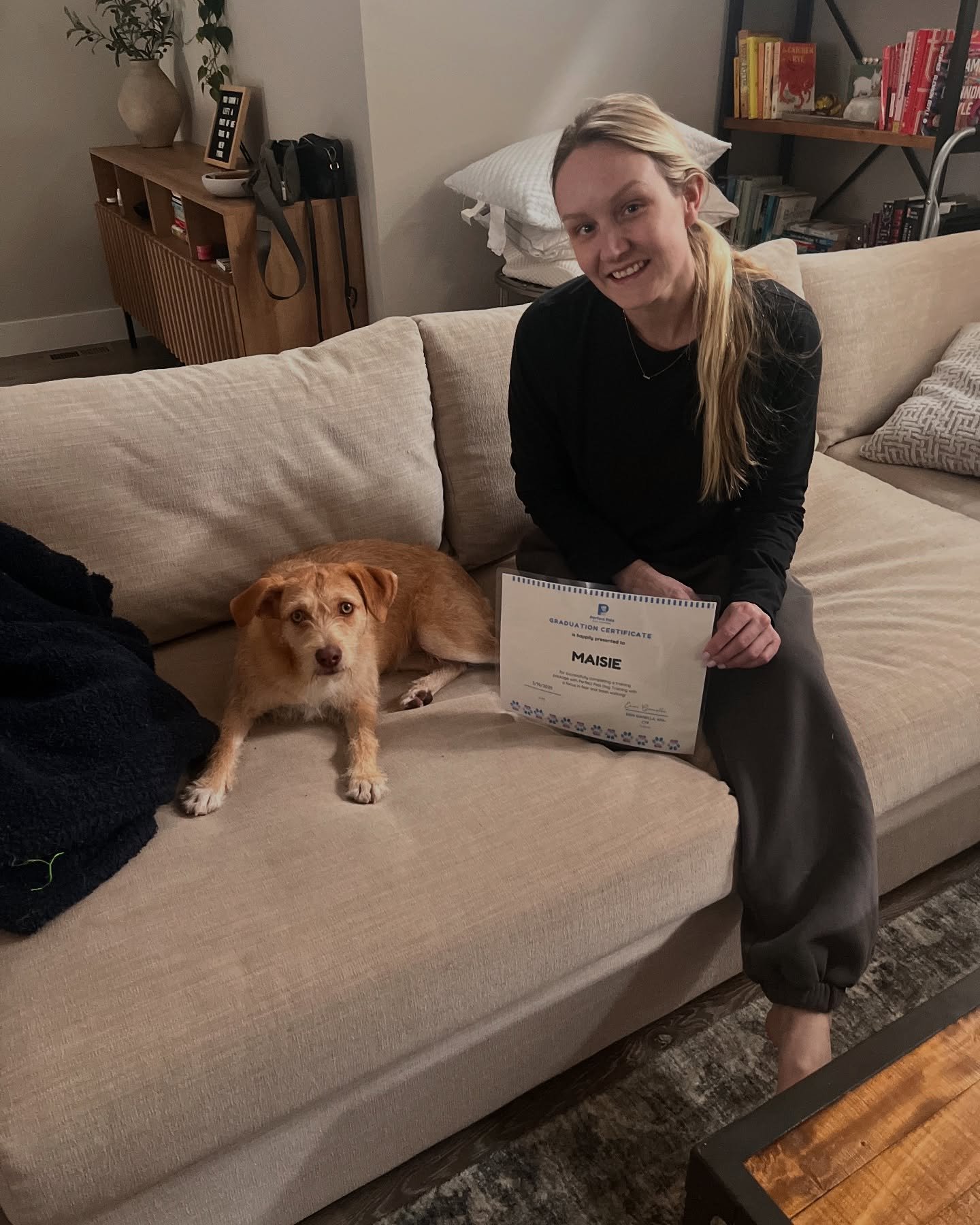 🐶 Happy graduation day to Maisie and Erika! 

💙 I am SO proud of these two! Erika reached out to me for training when she adopted Maisie at the end of last year. Maisie was struggling with overall fear (of people, new sounds, objects, etc). We work