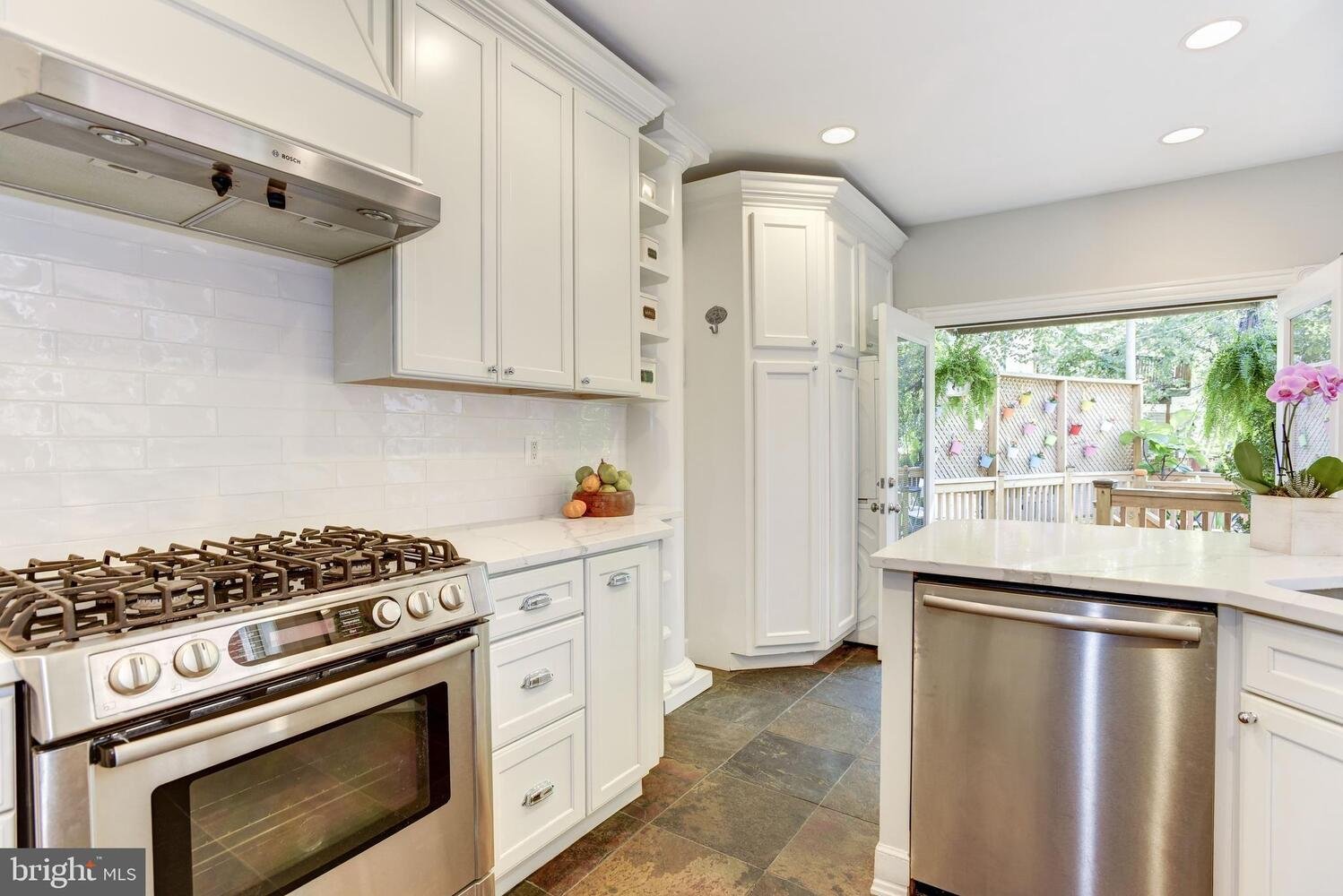 Constitution kitchenafter2.jpg