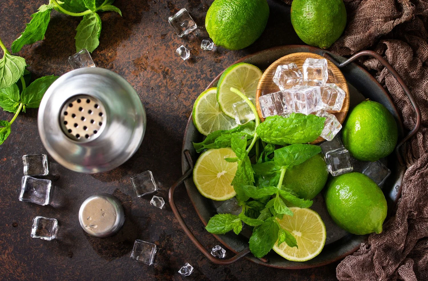 5 Essentials for setting up the perfect bar in the comfort of your own home