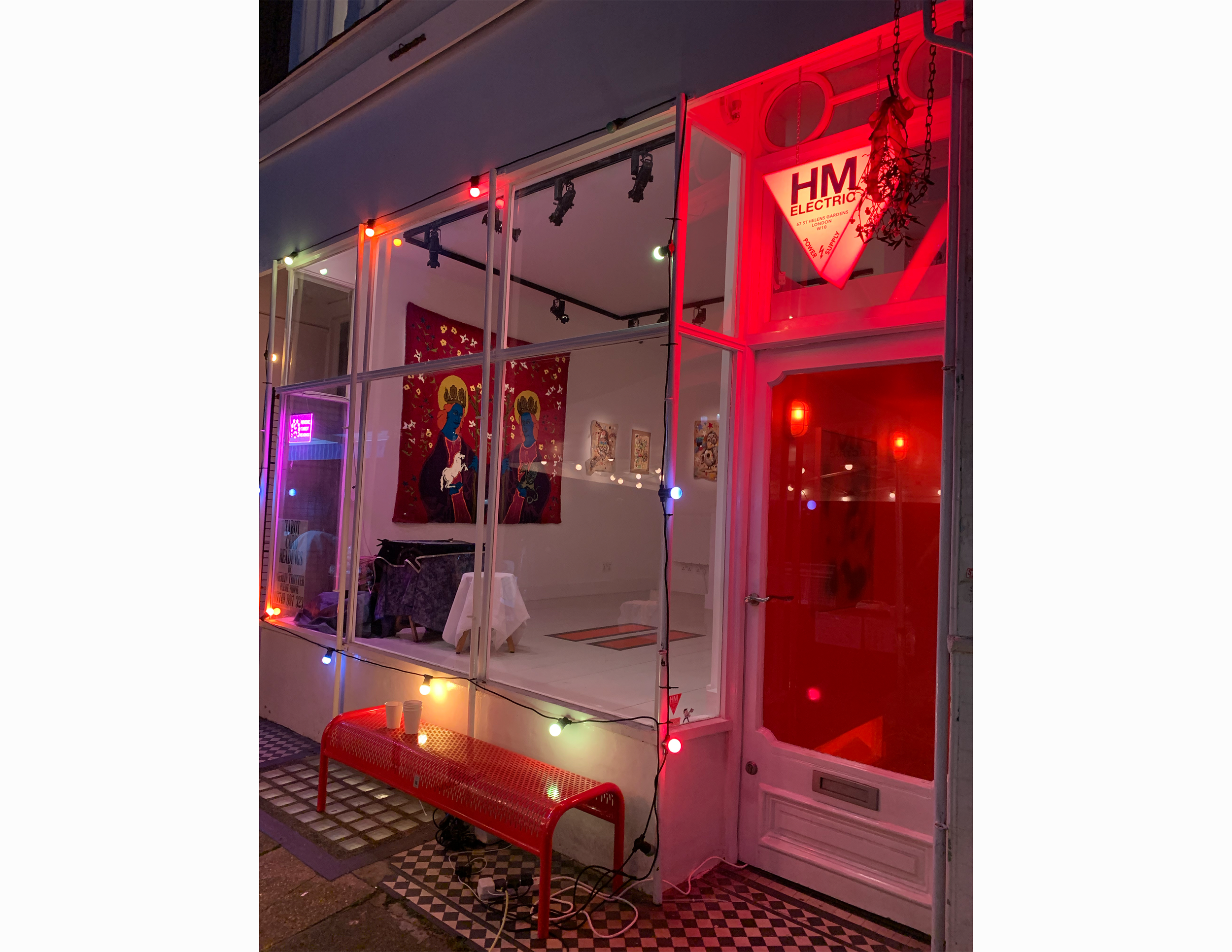 Group show "The Spirit of Xmas" 10.12.2022