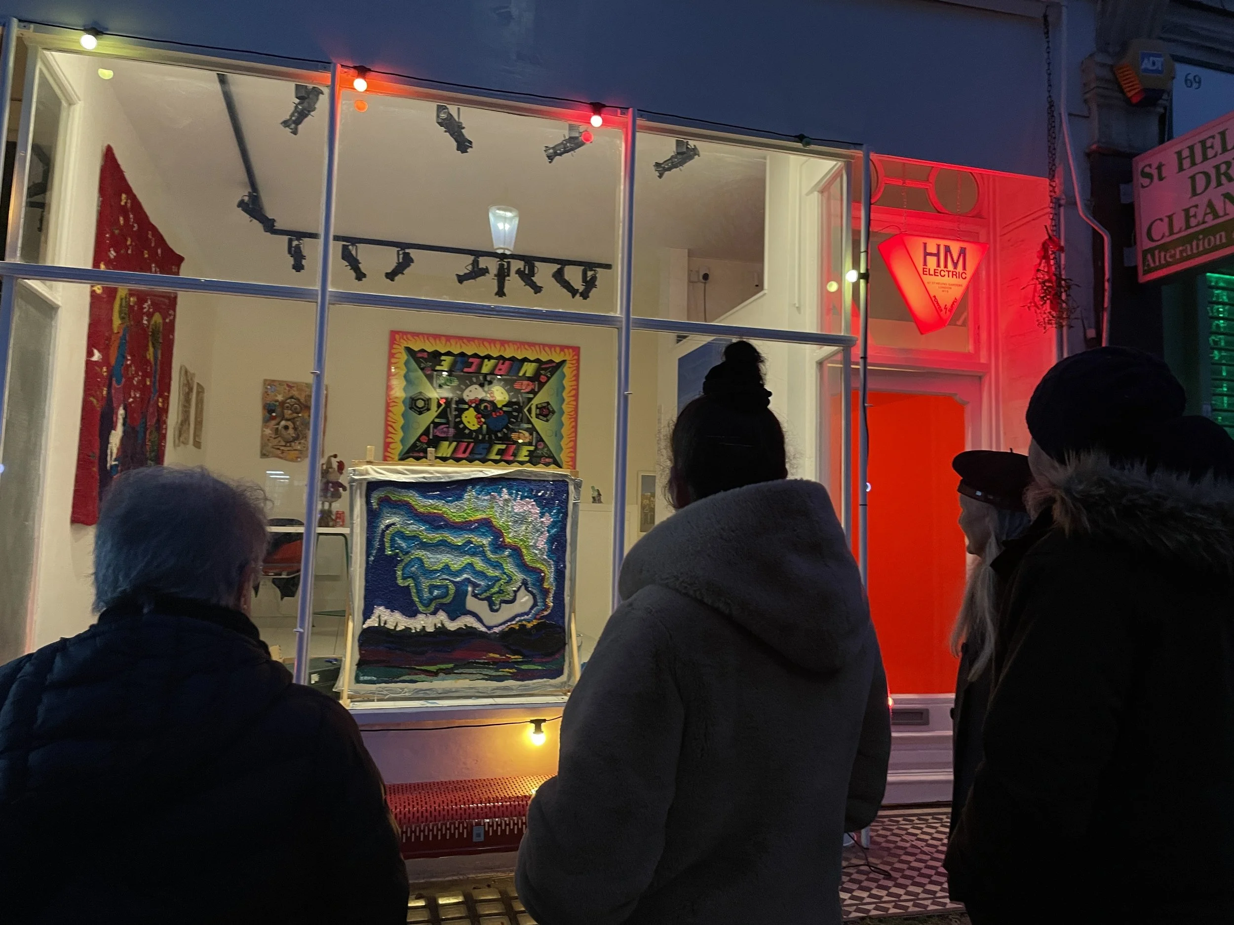 Live tufting of the pice "Festive Sky" 11.12.2022