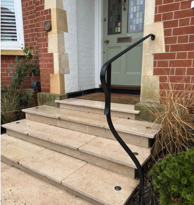 Tunbridge Wells Railing 3.PNG