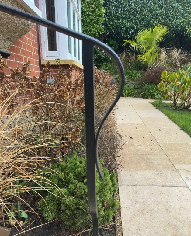 Tunbridge Wells Railing 2.PNG