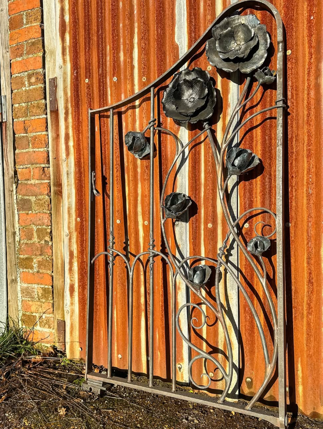 Pre Powder Coated Floral Gate.PNG