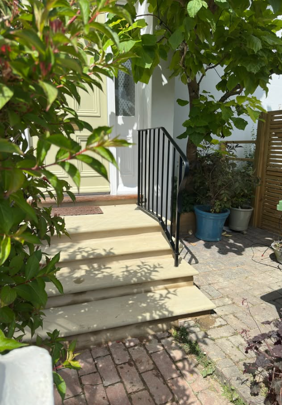 Chris Jones Handrails 3.PNG