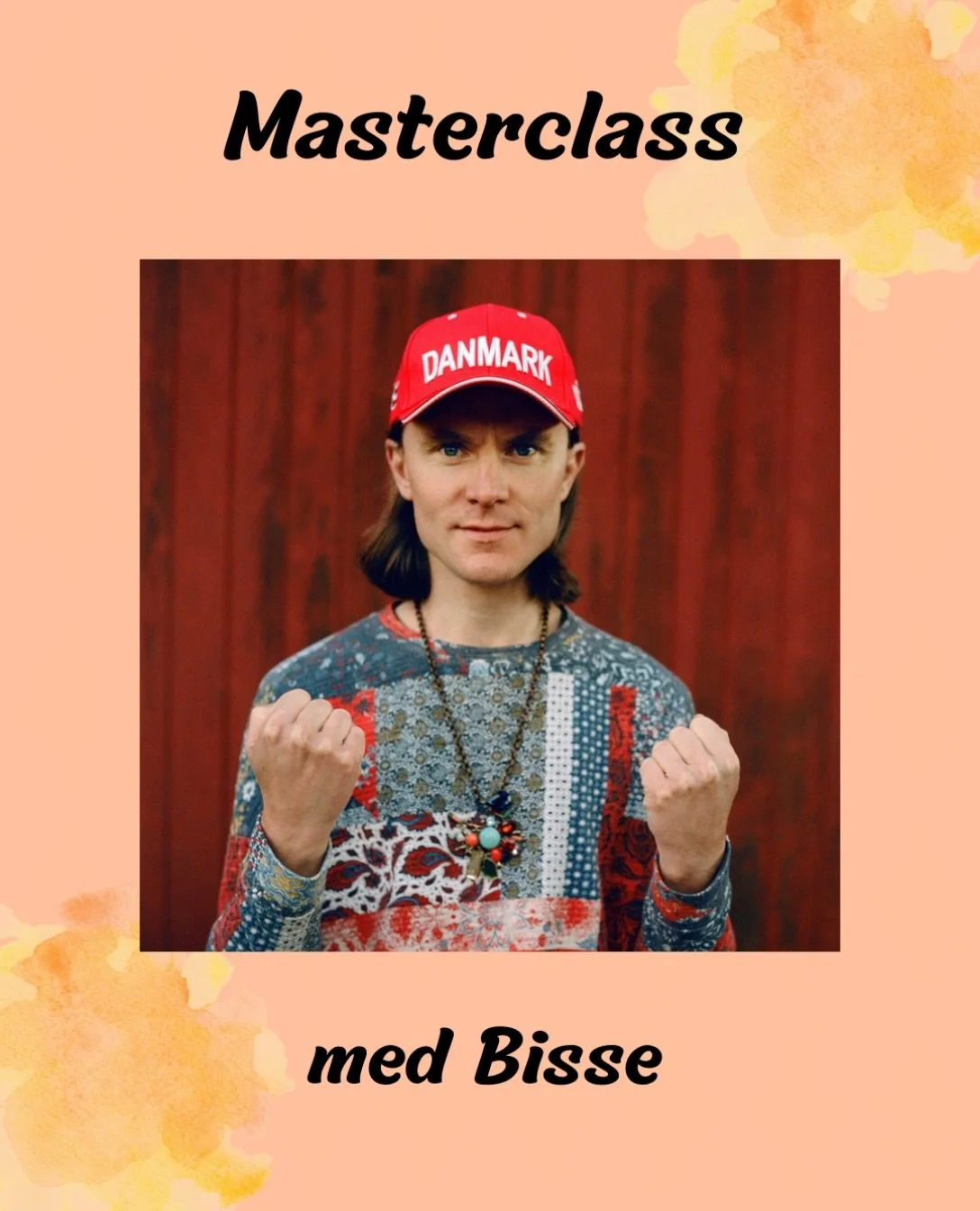 Find din egen stemme &ndash; Masterclass med Bisse og Skriveforl&oslash;b📝 @showbisse 

Hvad skal din sang handle om? Hvordan f&aring;r du en f&oslash;lelse ned p&aring; papiret? Og hvad g&oslash;r du, n&aring;r ordene ikke vil komme?

Ria Kollektiv