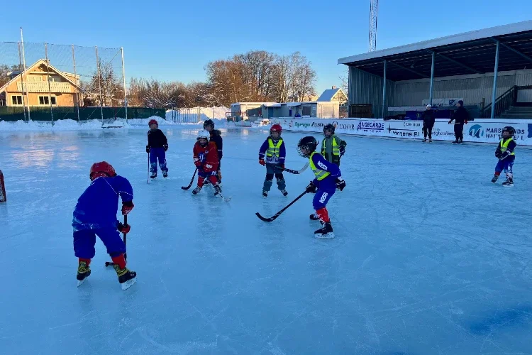 Ungdomskollen rullar vidare: Bandyskolan/U9
