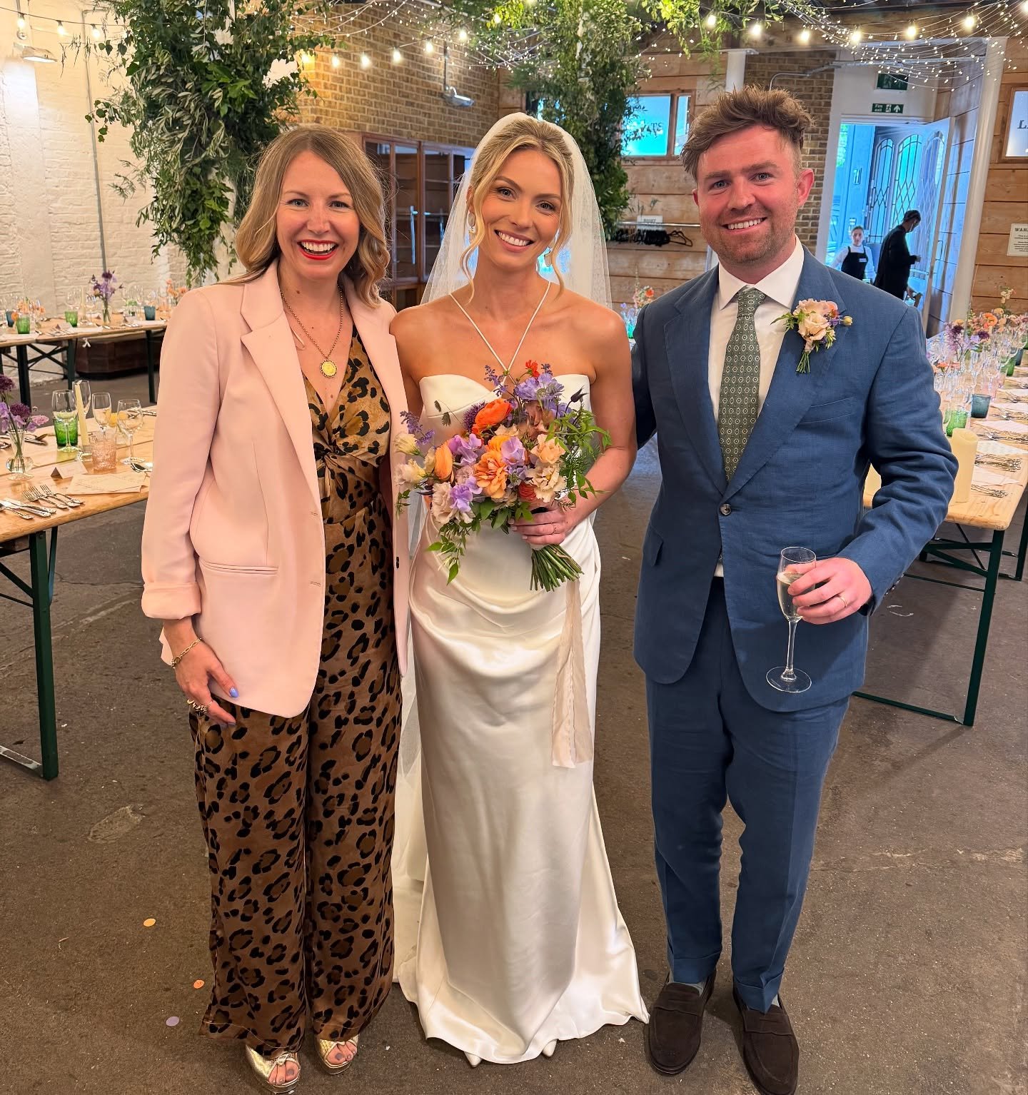 ⭐️MAIR &amp; ALLY⭐️ 

Ally &amp; Mair tied the knot on Sunday back at the wonderful @100barrington 

YES to ceremonies that feature tequila, thank you! (My second of 4 weddings last week alone 😆 I might be a tequila pusher 🤷🏼&zwj;♀️) They gave lit