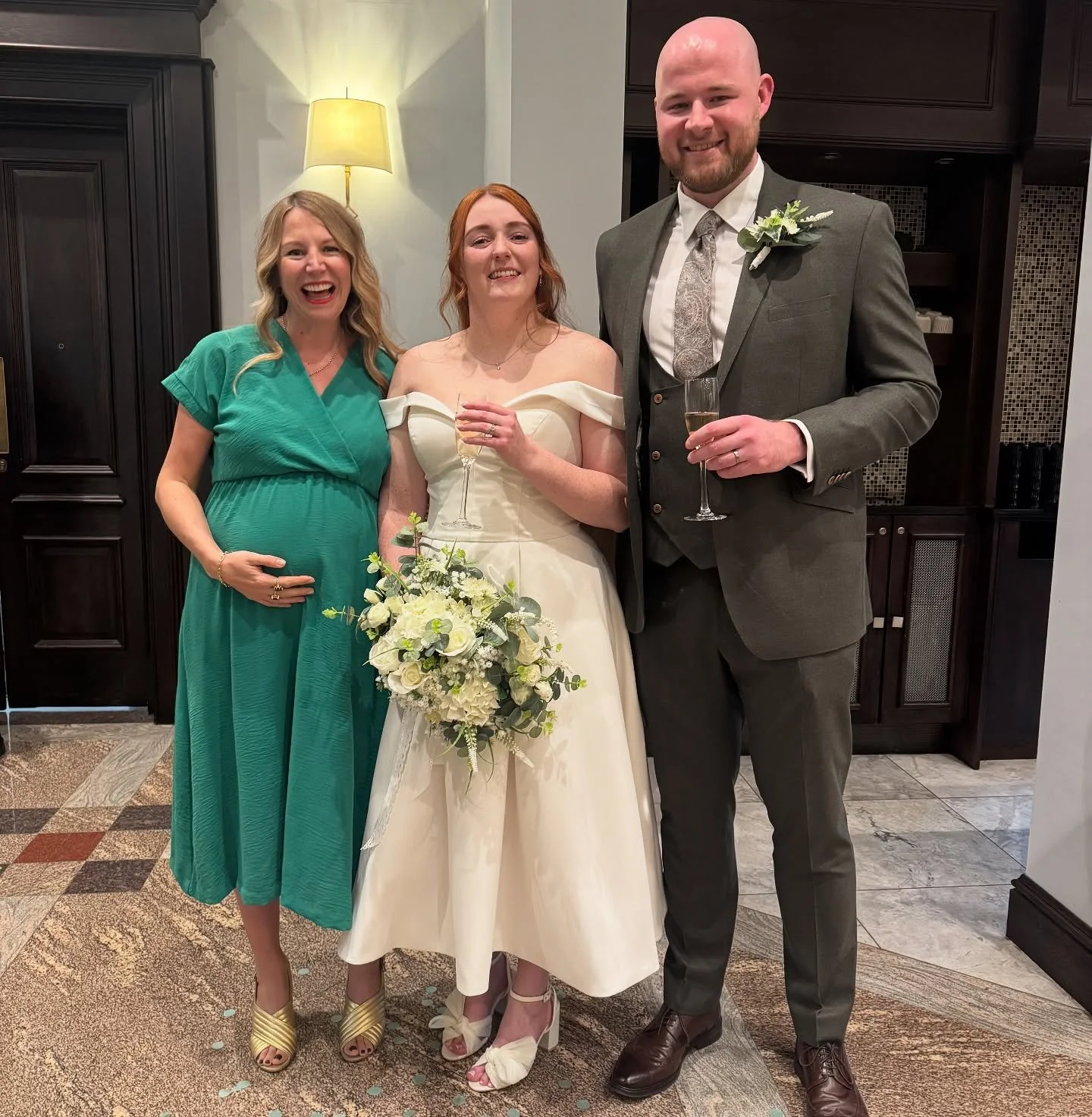 ⭐️ALICE & MARTIN⭐️ 
Yesterday I was back at the always amazing South Lodge for Martin and Alice’s wedding.
These guys met in year 7! Where they became an item, before eventually properly getting together at 16, and never looking back. 
T