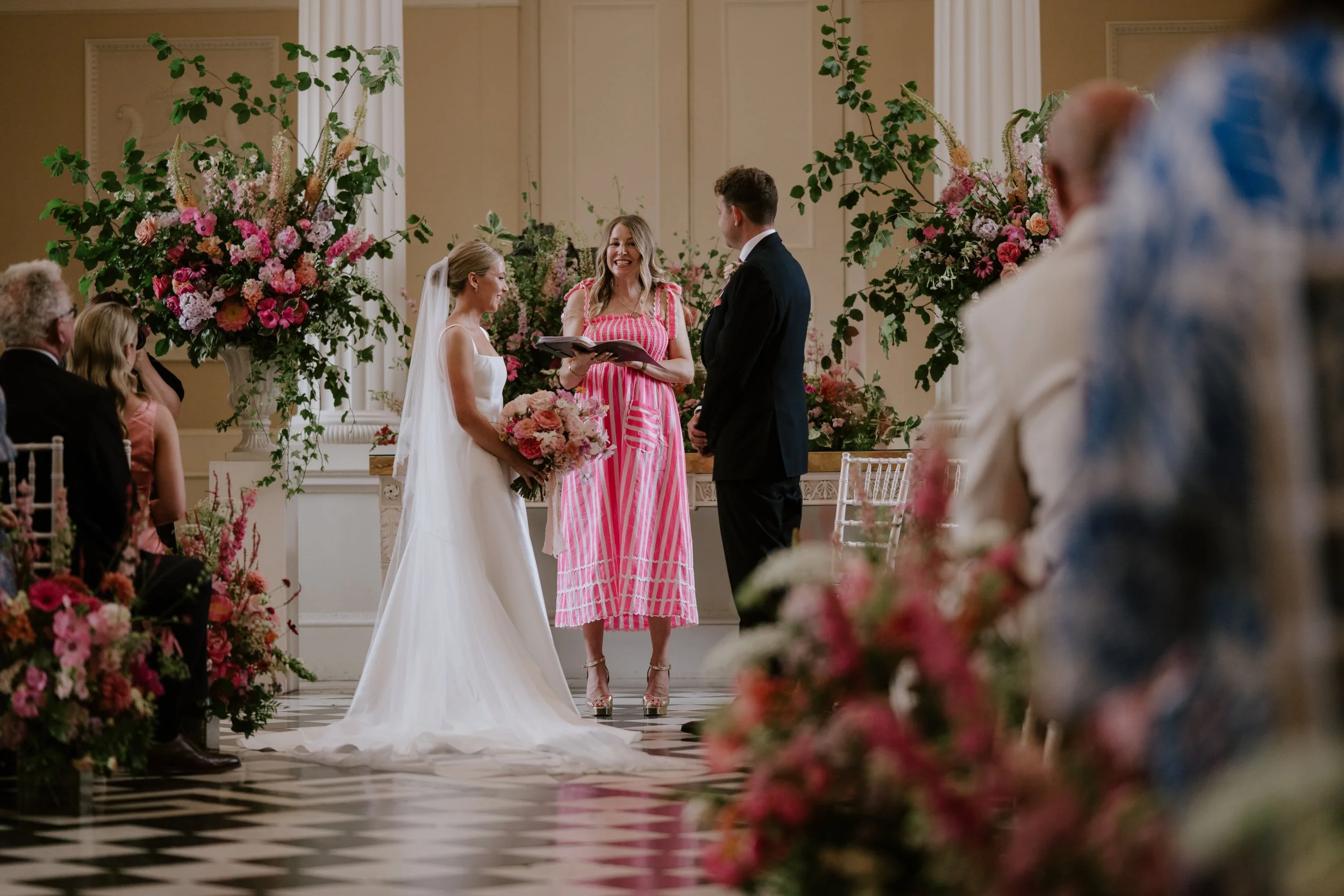 A stylish London summertime humanist wedding at Syon Park