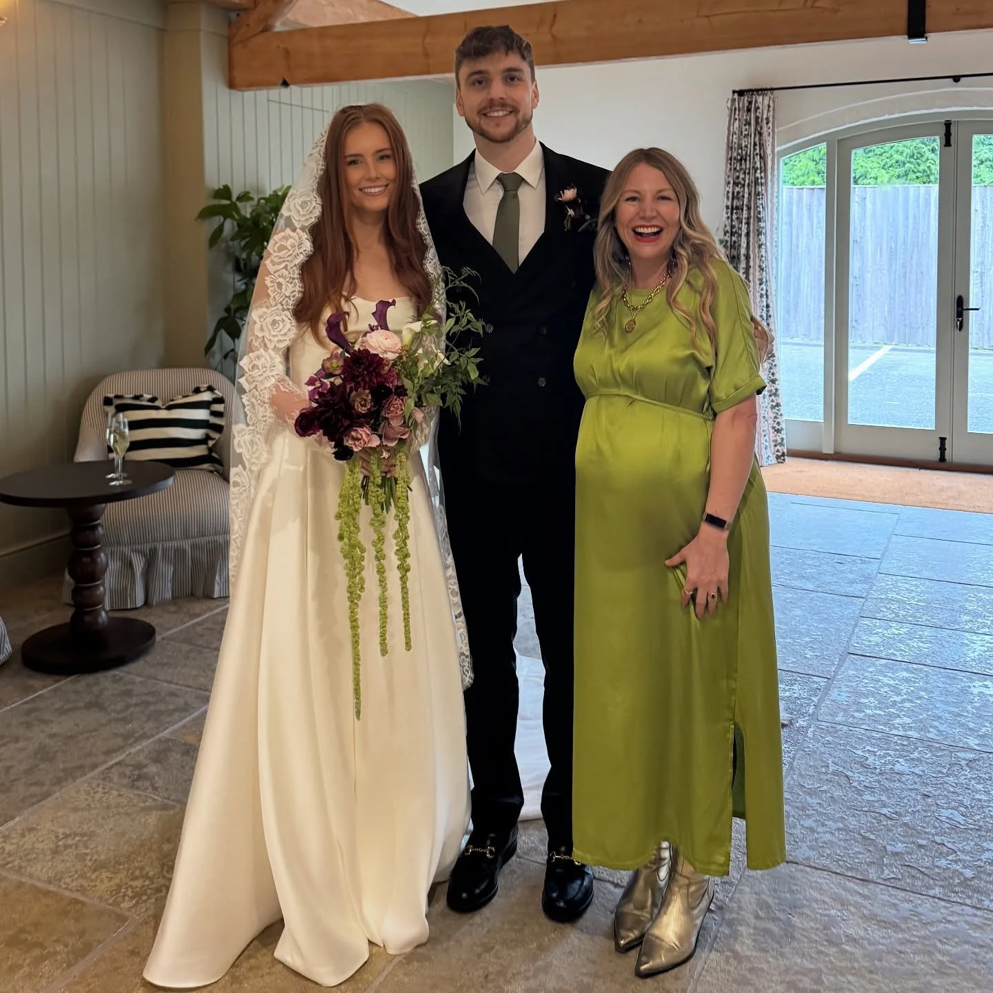 ⭐️HOLLY &amp; JOE⭐️ 

Such a lovely wedding yesterday for Joe &amp; Holly at the gorgeous Kin House in Wiltshire

It was a really fun ceremony. They had all their guests decide what their surname should be (with a totally unanimous vote in Holly&rsqu