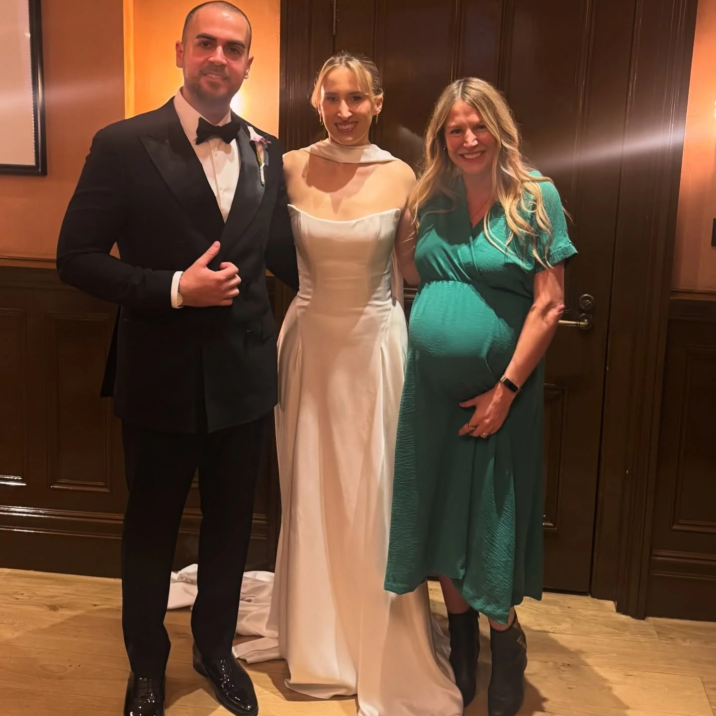 ⭐️MEGAN &amp; TOM⭐️ 

Work js slowing down for me for a little while 😭 

This was one of my last November weddings, Megan &amp; Tom at the gorgeous NoMad a few weeks back.

It was a really fun one to do, too. Their story is brilliant - a whole serie