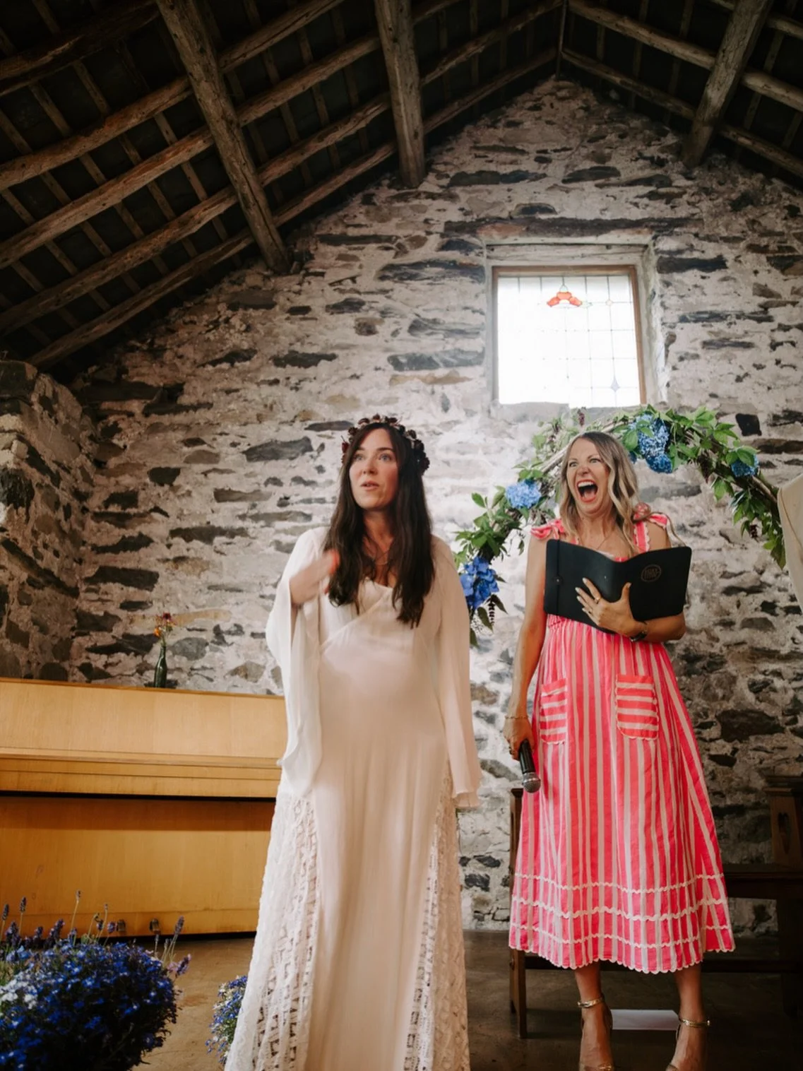 ‼️MID CEREMONY FIRE ALARM‼️ 

These are the faces of the celebrant and bride, when the venue fire alarm goes off mid ceremony! 😂

This was a first for me, and a  hilarious/brilliantly chaotic moment. It added to the already existing chaos, with 50 y