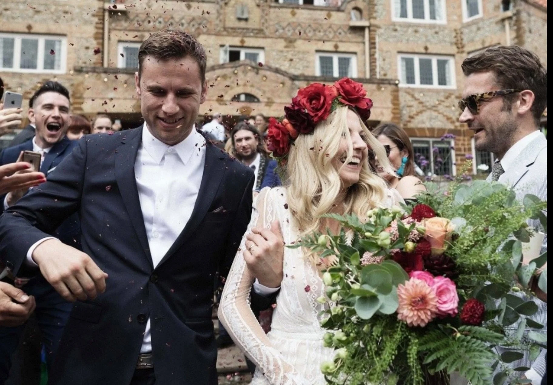 ⭐️9 YEARS⭐️ 

9 years married today, and 15 years together &hearts;️

Still, without question, the BEST weekend I&rsquo;ve ever had.

All of our favourite people gathered together at Voewood House in Norfolk for three days of love, silliness, garden 