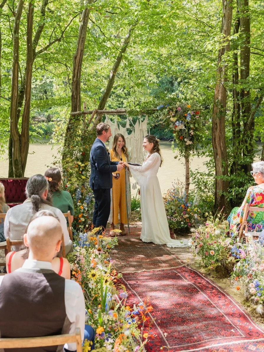 ⭐️DALE &amp; PETE⭐️ 

I&rsquo;m loving the previews for Pete and Dale&lsquo;s wedding earlier this summer at the fabulous Wickerwood Farm.

We sat down when I was very heavily pregnant at a caf&eacute; in Hove for their planning meeting. And I&rsquo;