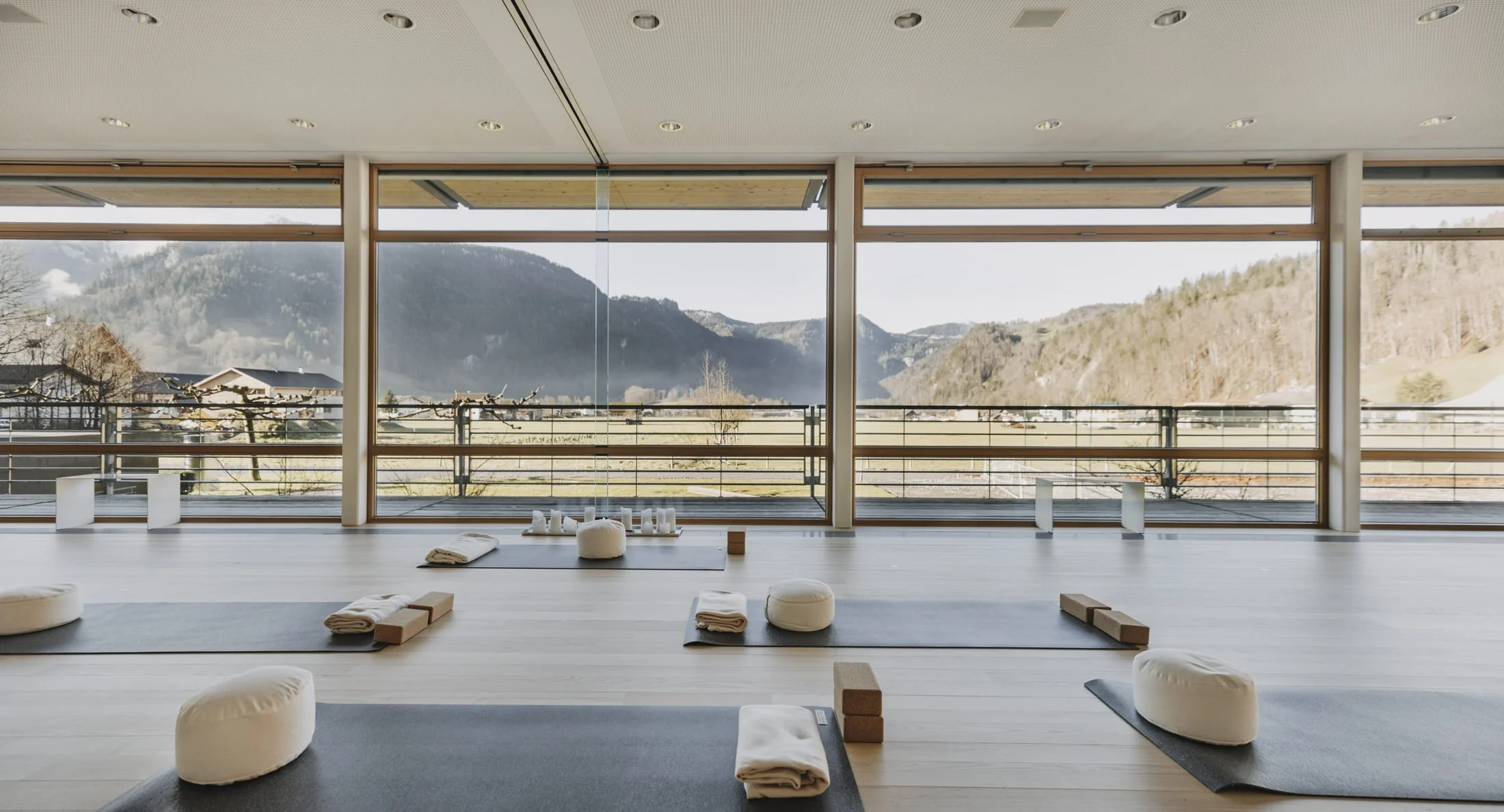 POSTBEZAU_YOGA-221230-013_A-Lamprecht.jpg