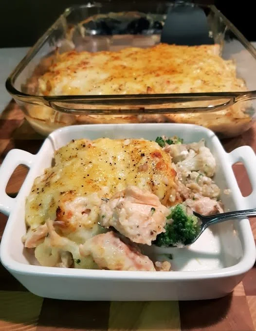 Gratin de saumon, brocoli et chou-fleur