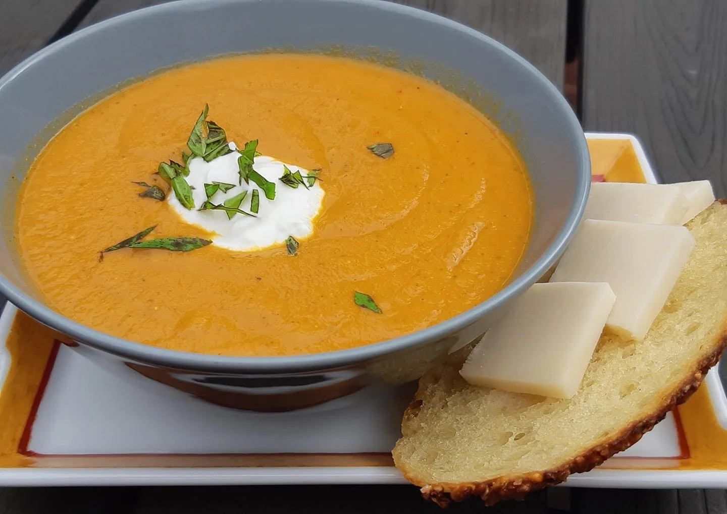 Potage à la courge et aux lentilles corail