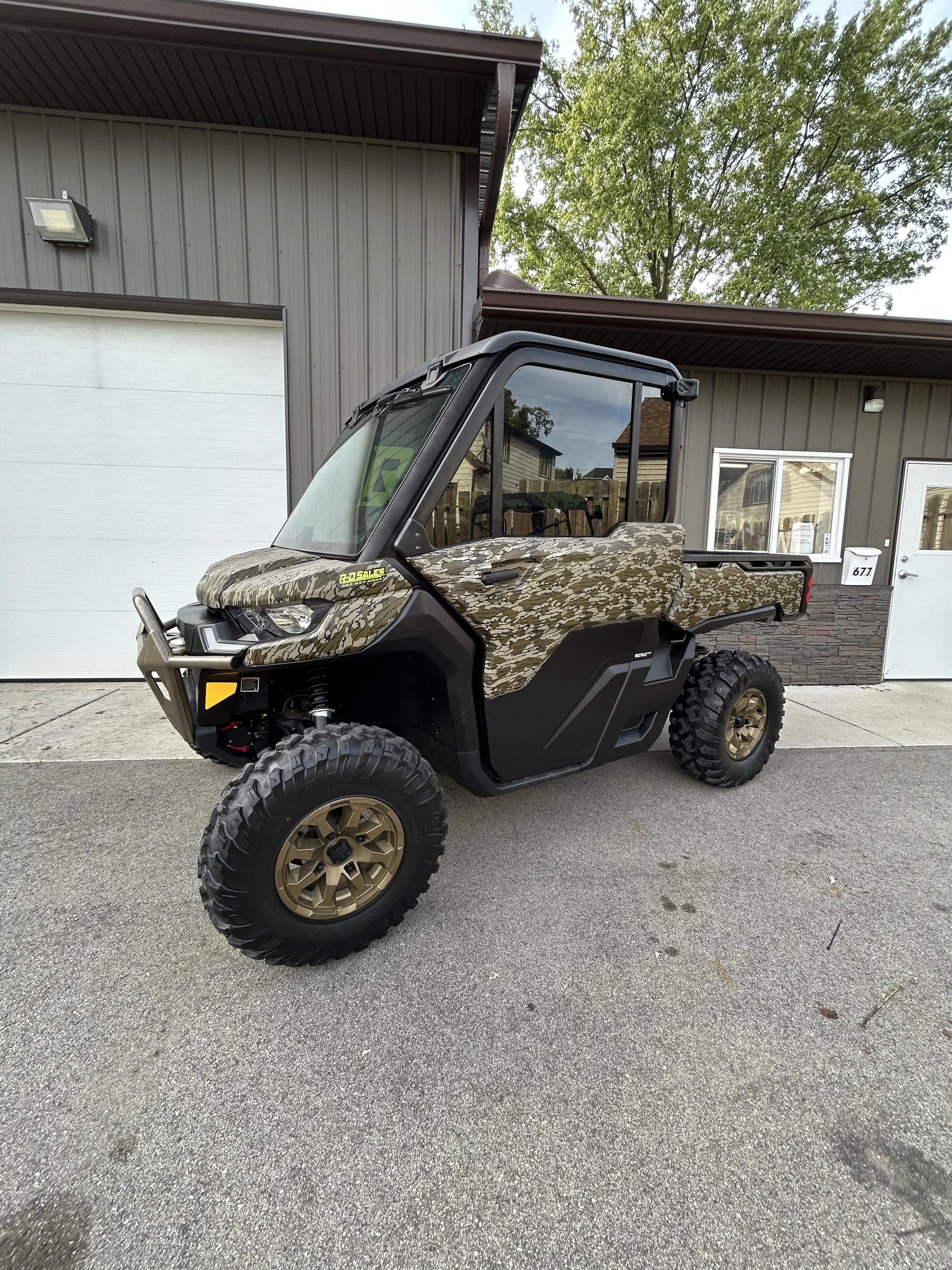 2024 Can-Am Defender HD10 Limited