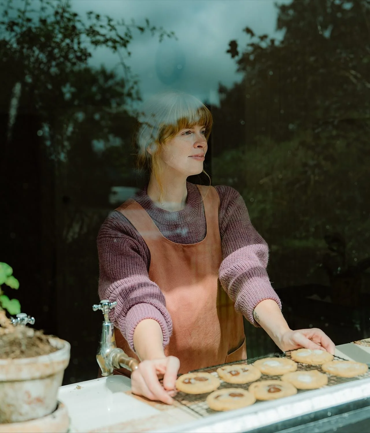 The first in our Makers of West Wales series, we met with lovely Carys @thecookielass a Pembrokeshire-based baker specialising in delicious gluten-free and vegan treats.

Read the full article in our journal.

Images by @hellograffig