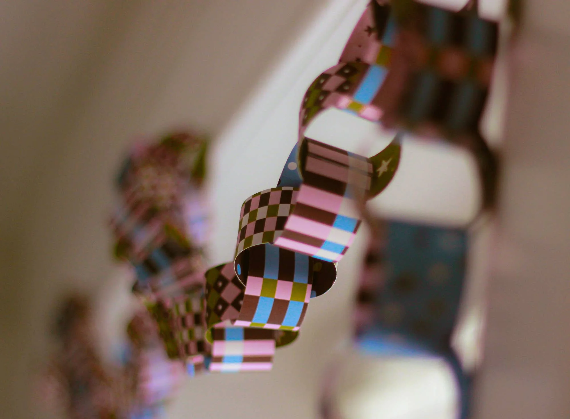 gathering-christmas-paper-chain-kit-maximalist-6.jpg