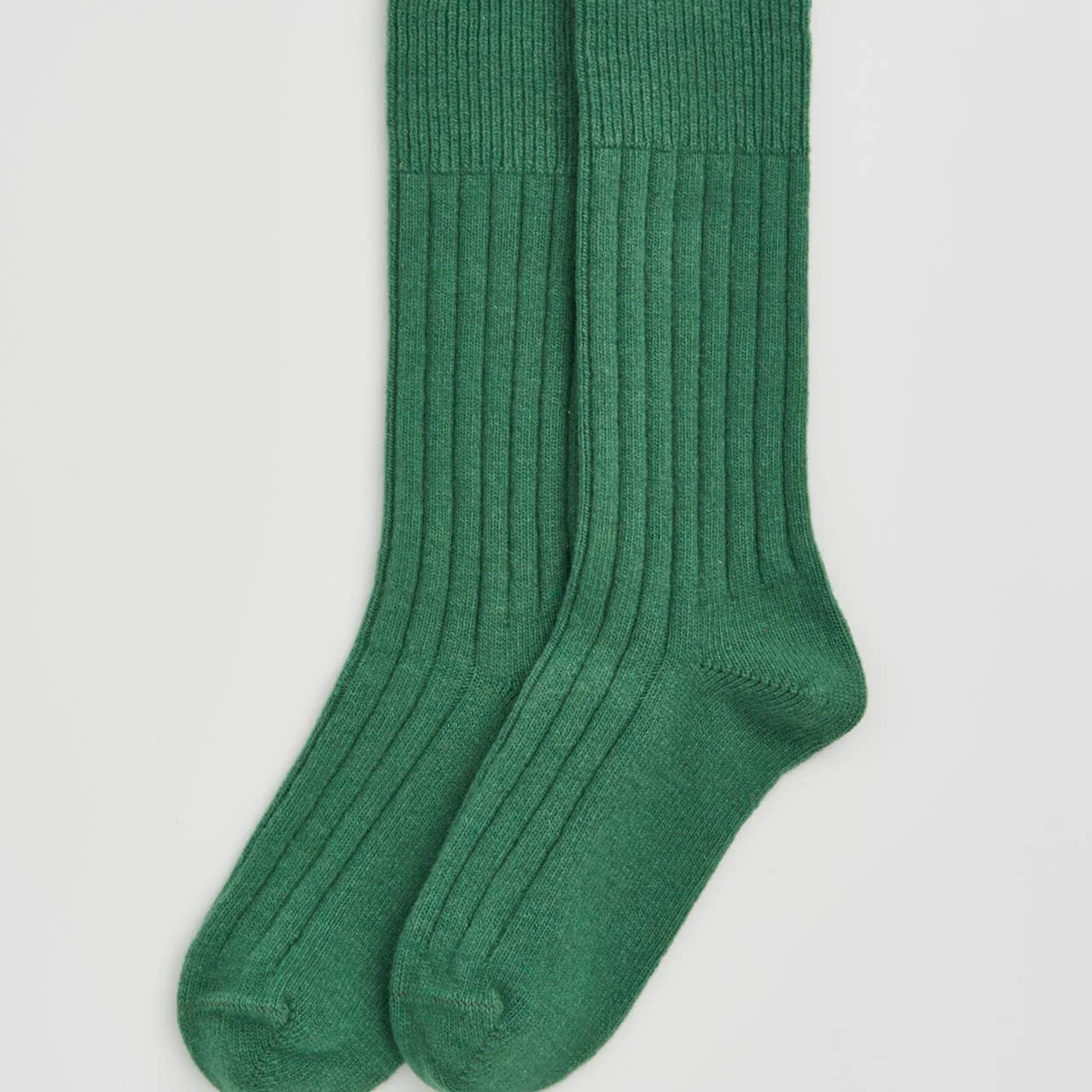 village-green-merino-bed-socks-4.jpg
