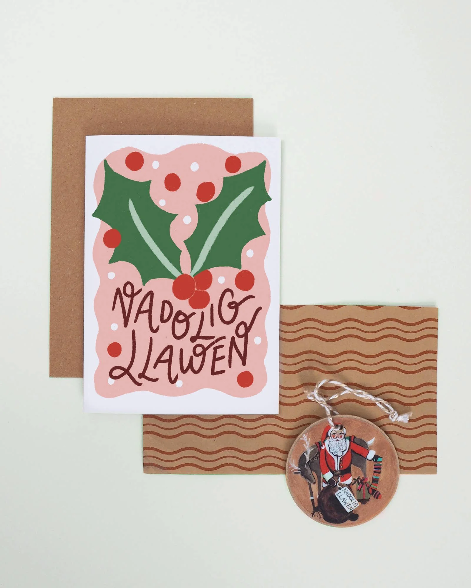 nadolig-llawen-welsh-language-holly-christmas-card.jpg