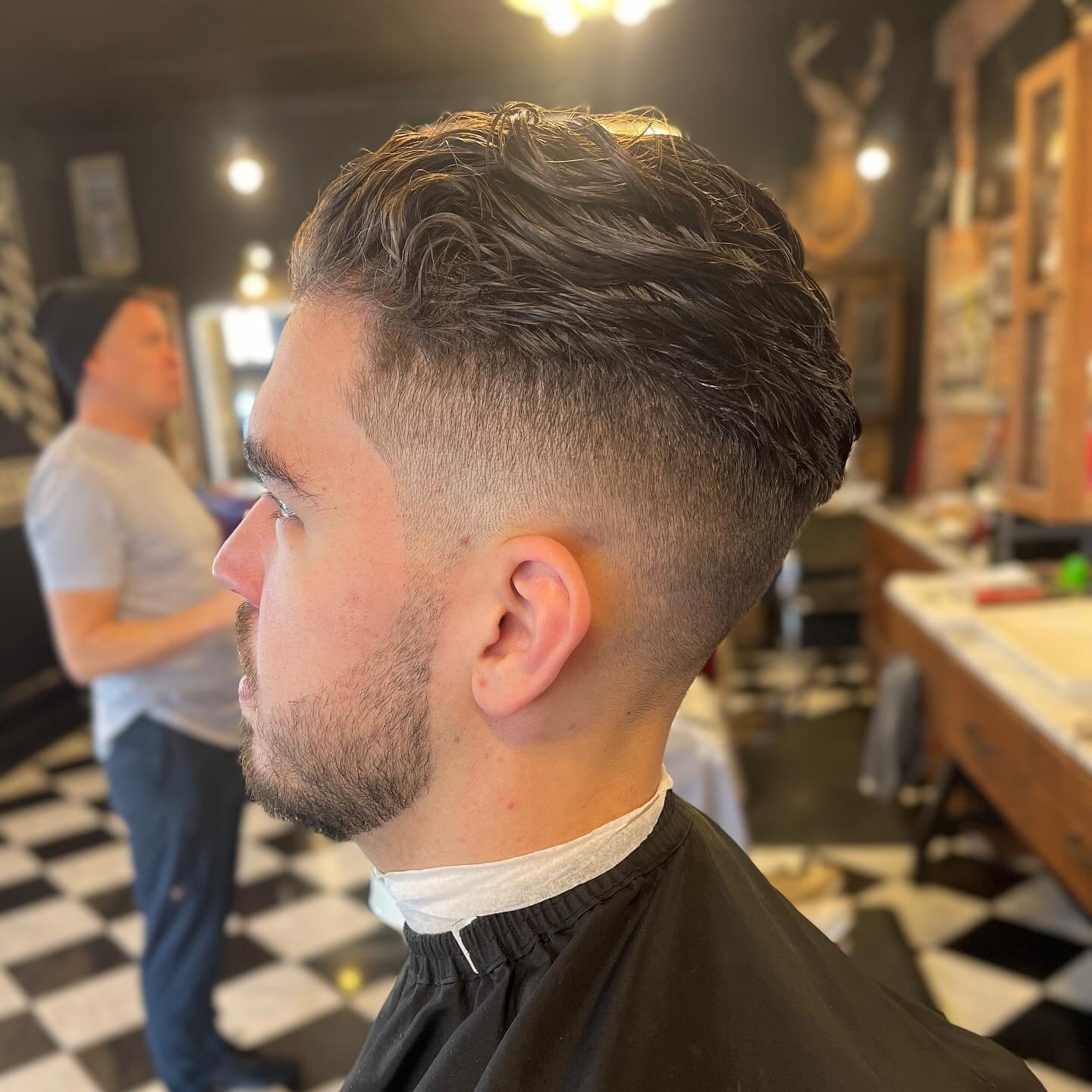 &hellip;&hellip;&hellip;.
Book: Men&rsquo;s cut w/ beard trim $60
Ask for: Mid fade with a textured top
Barber: Ellen