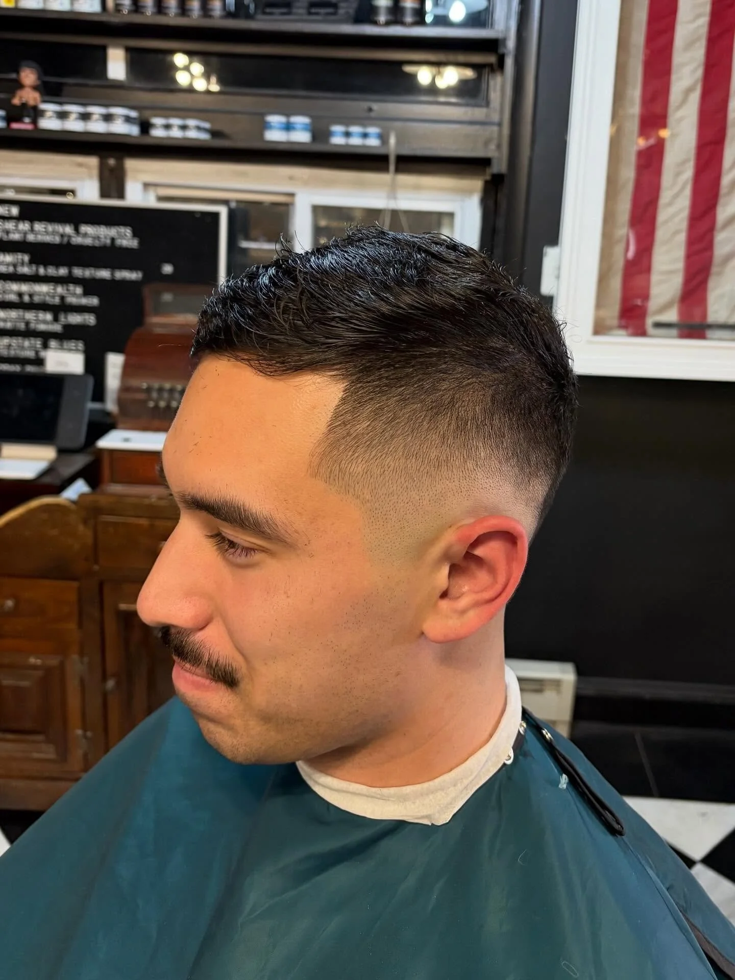 Now Open Sundays! BURKE &amp; PAYNE Barber Co is officially open Sundays. Book your weekend cut today.

📍Philly | BURKE &amp; PAYNE Barber Co

#BurkeAndPayne #PhiladelphiaBarber
#PhillyBarber #BarbershopPhilly
#ScissorCut #MensGrooming
#Philadelphia