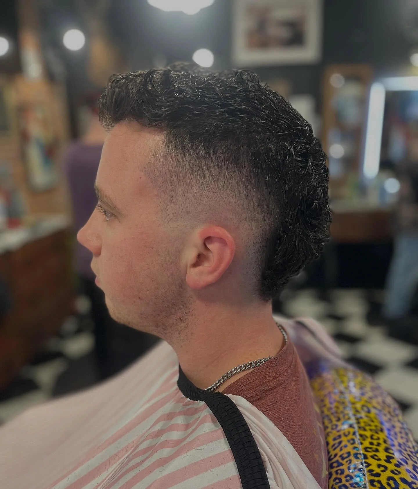 Clean cuts for a cozy Christmas ✂️🎄
Wishing all our clients a fresh, festive, and blessed holiday!

Styled with @shearrevival Amity Salt + Clay Texture Spray and Commonwealth Curl + Styling Primer.  Purchase the &ldquo;Share the Wealth&rdquo; bundle