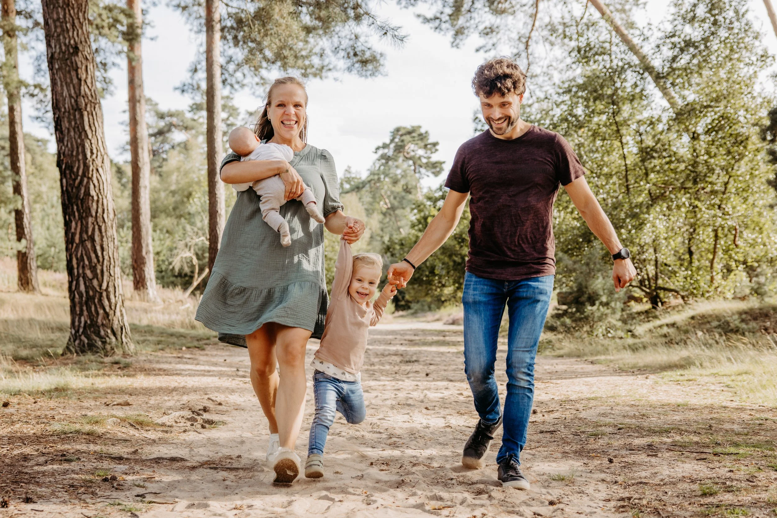 Familienshooting, Familienfotoshooting, Familienfotos, Familienfotograf, Schwangerschaftsshooting, Schwangerschaftsfoto,Babybauchshooting, Paarfotoshooting, Paarfotoshooting, Paarfotos, Newborn-Shooting, Neugeborenen Shooting, Babyfotos, Bad Honnef, 