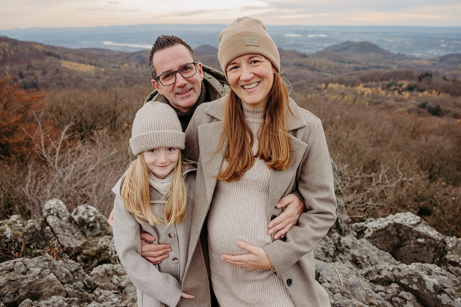 Familienshooting, Familienfotoshooting, Familienfotos, Familienfotograf, Schwangerschaftsshooting, Schwangerschaftsfoto,Babybauchshooting, Paarfotoshooting, Paarfotoshooting, Paarfotos, Newborn-Shooting, Neugeborenen Shooting, Babyfotos, Bad Honnef, 
