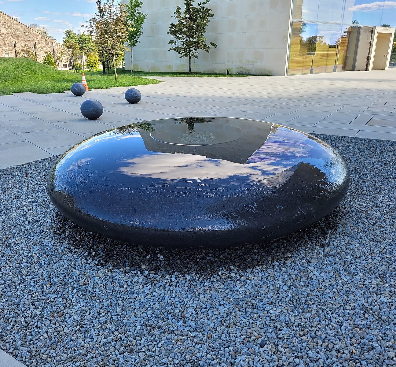 EINSTEIN'S TABLE MODEL