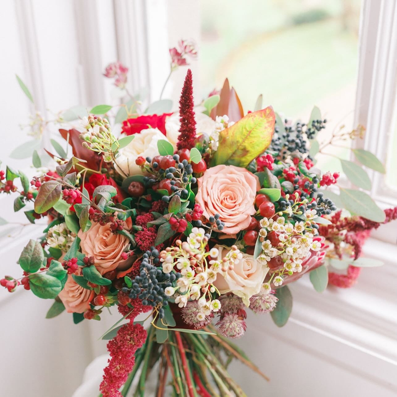 Well today was our last day for wreath deliveries and collections with just a handful remaining for next week. 

Local customers - we will be doing fresh flowers for collection from the studio next Friday 19th Dec. So if you&rsquo;d like a fresh seas