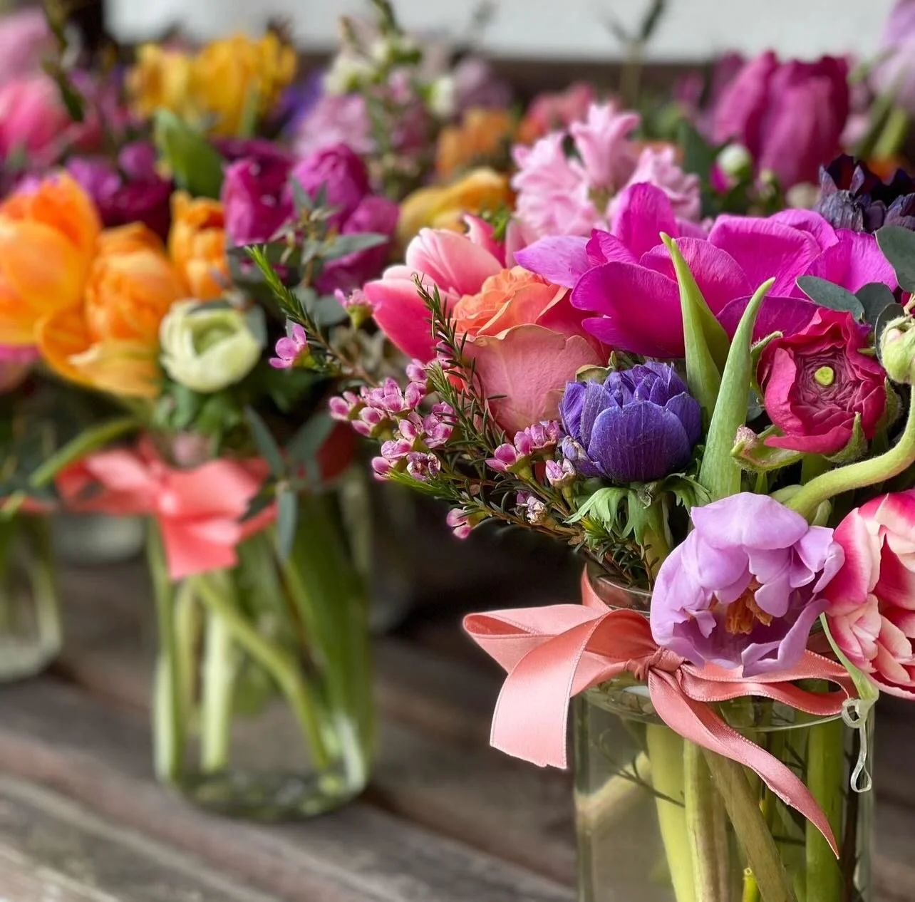 &bull;Mother&rsquo;s Day&bull;

I&rsquo;m back flowering again. Looking forward to being surrounded by spring blooms once again. Flowers available now to order for local delivery or collection on Friday 13th &amp; Saturday 14th March. 

2 x options t