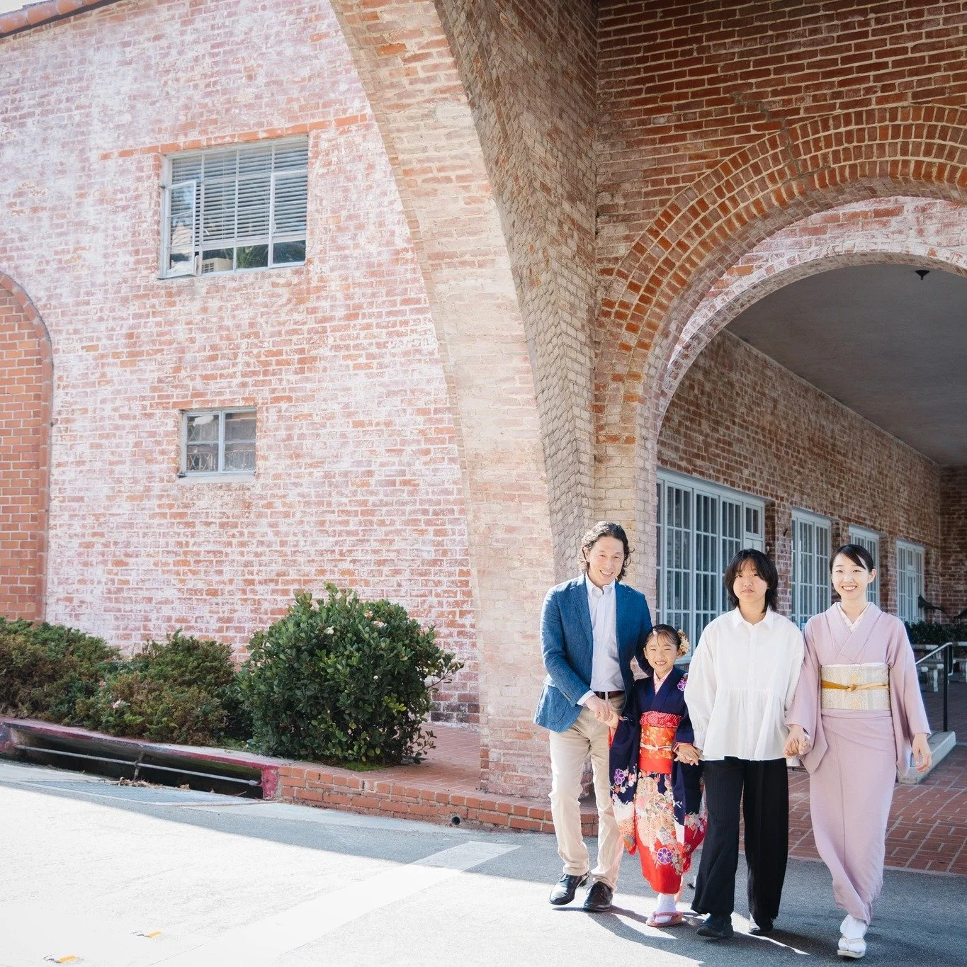 Family and individual shots📸✨

Kimono Stylist/ Hair &amp; Make Up @izumi0810 

#七五三
#七五三7歳女の子
#アメリカで七五三
#kimono
#losangeles
#パサデナ
#アメリカ生活
#アメリカ在住
#アメリカ在住日本人
#ロサンゼルス生活
#ロサンゼルス
#ロサンゼルスフォトグラファー
#女性フォトグラファー
#カメラ好きな人と繋がりたい
#海外で着物撮影
#malagacoveplaza
#mala