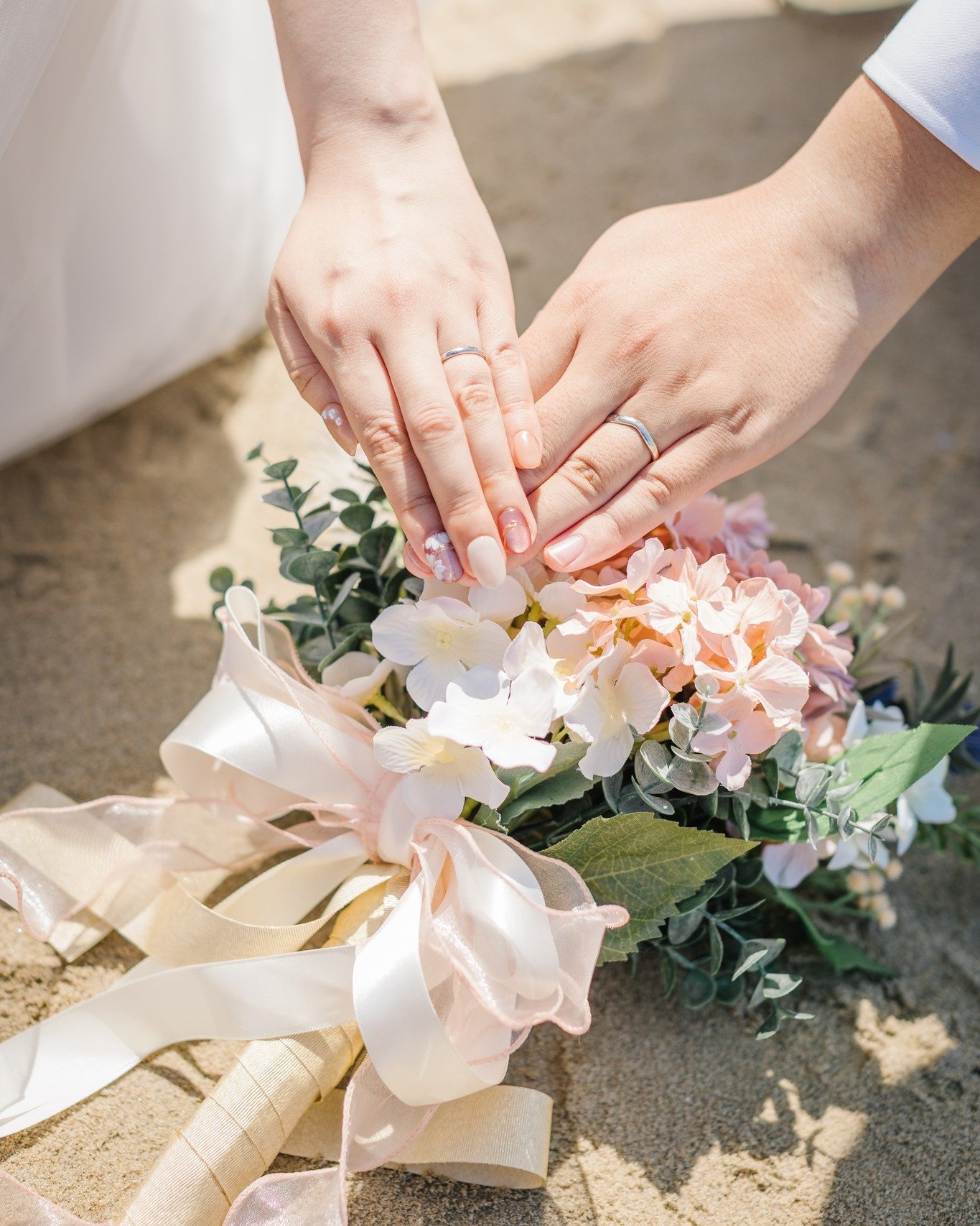 Wedding Photo Tour in LA✨サンタモニカ＆ハリウッドサイン撮影

ロサンゼルスならではのロケーションを巡るウェディングフォトツアー📸✨

サンタモニカビーチやハリウッドサイン、そして話題の大谷選手の壁画、さらにロサンゼルス名物のIn-N-Out Burgerでランチ＆撮影も🍔

お客様のご希望に寄り添いながら、ロサンゼルス・パサデナ・SoCalエリアで特別な撮影プランをご提案いたします✨

一生の思い出に残るウェディングフォトを一緒に作りましょう♡

Hair &amp