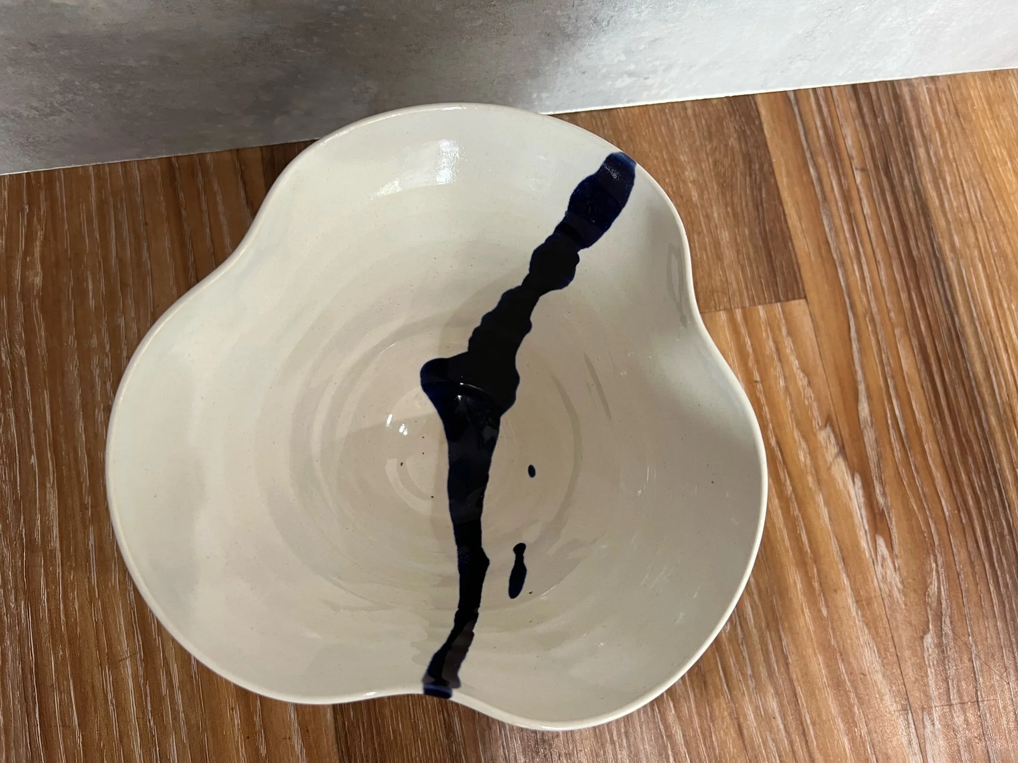 Curvy Bowl