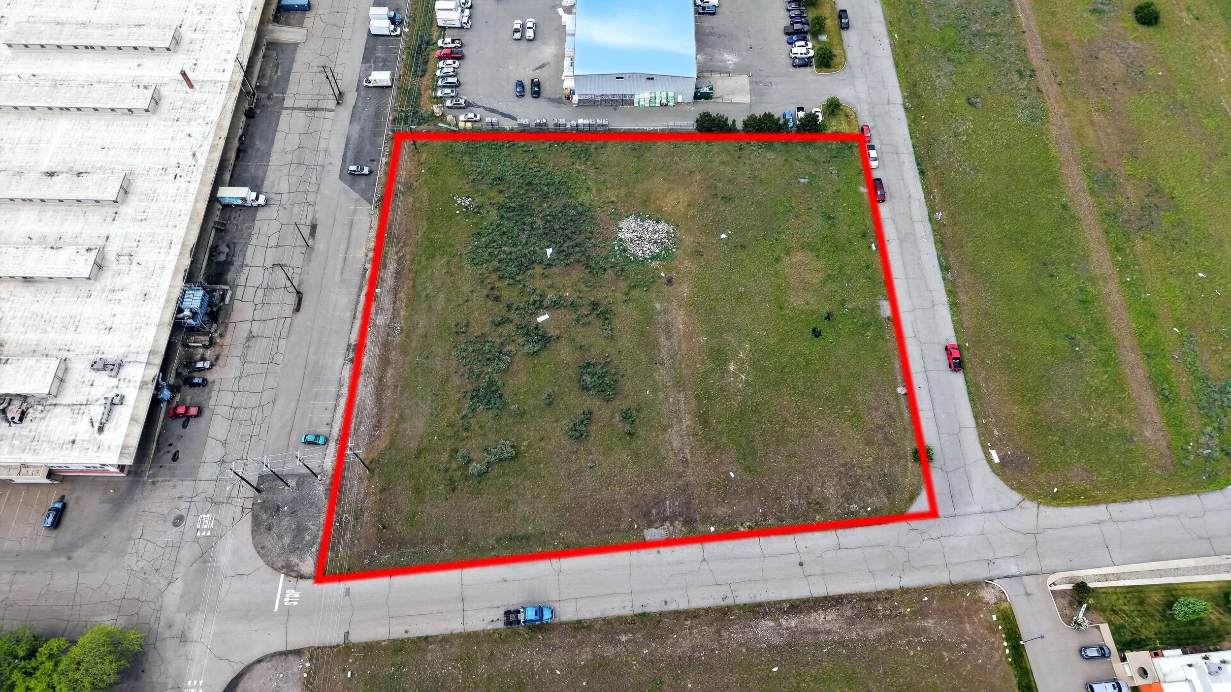 E. Lacrosse Ln. - Industrial Land