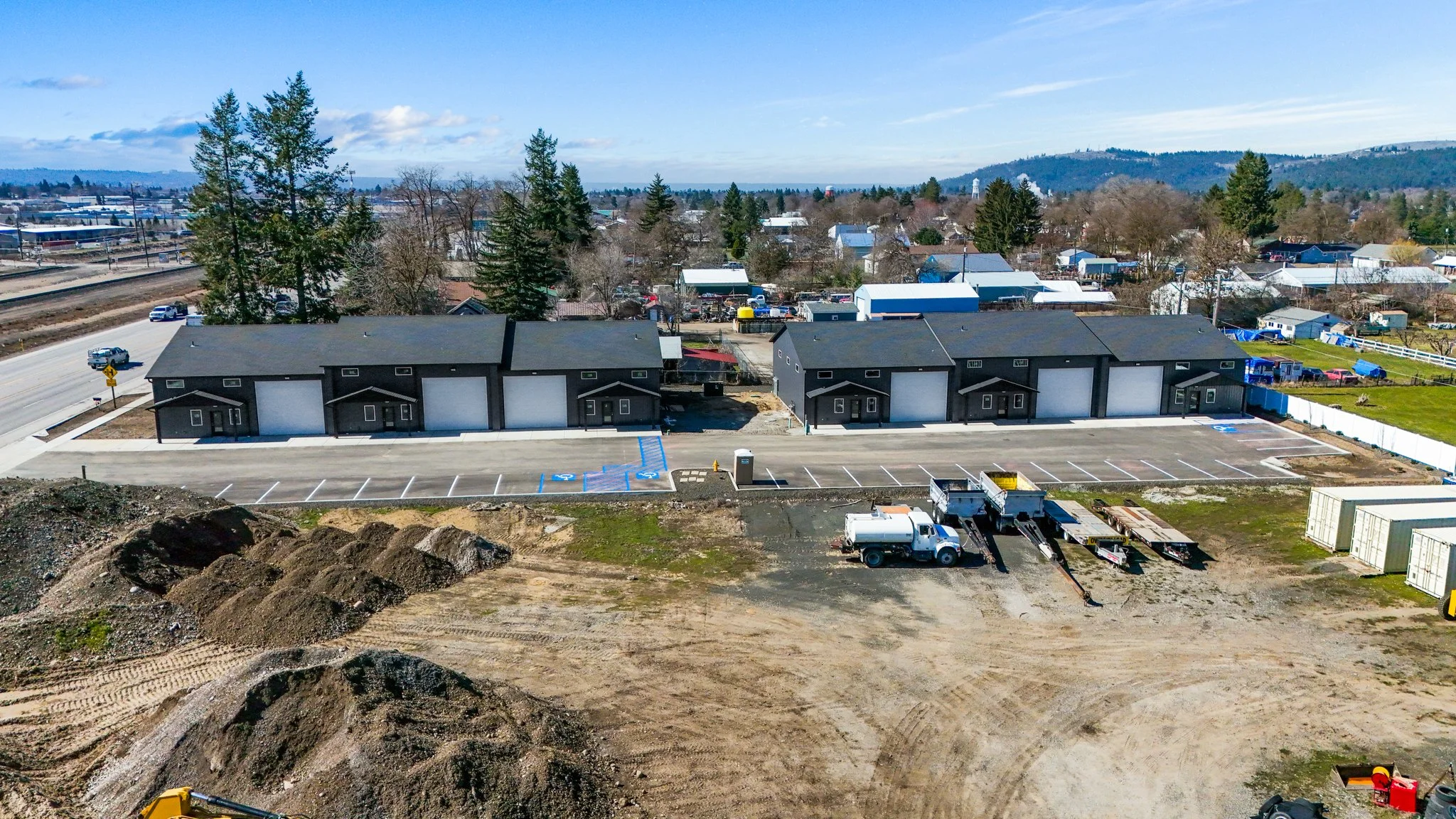 10903 E. Trent Ave. - NNN Investment Industrial Flex/Warehouse