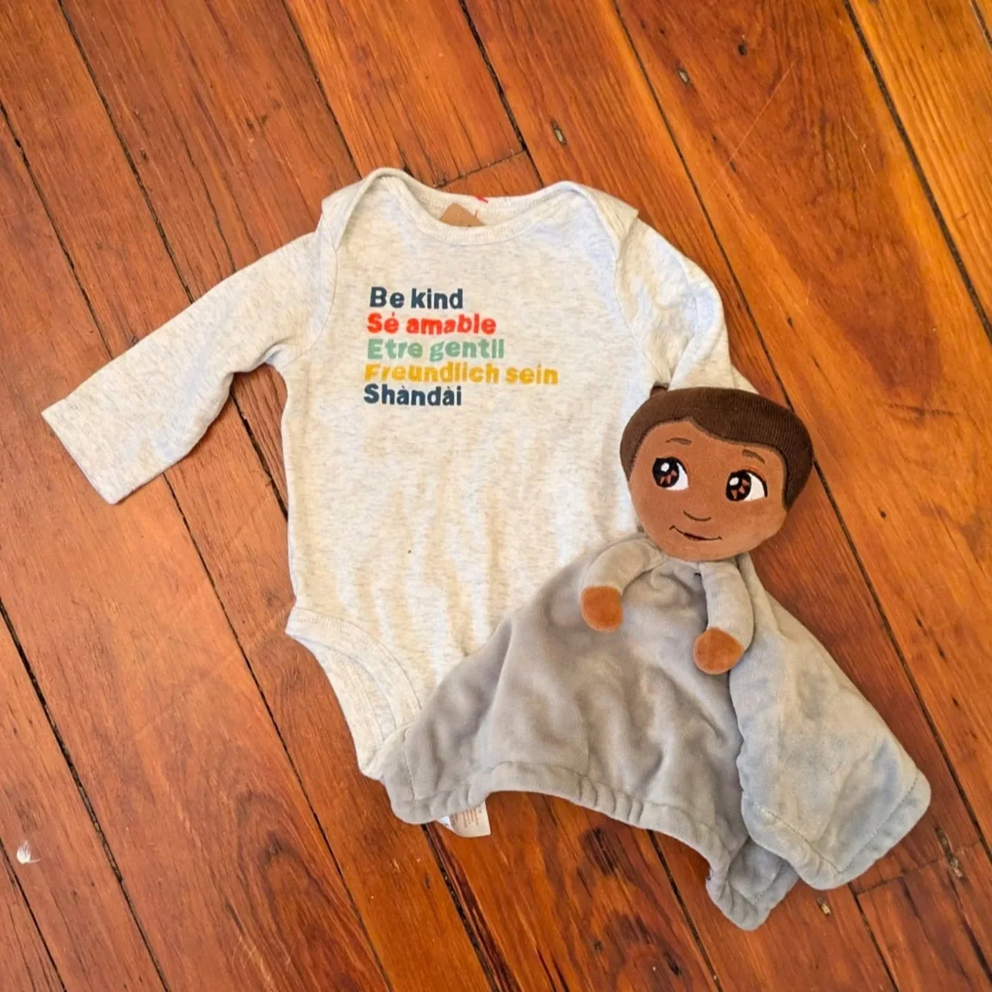 In a world where you can be anything, be kind 💚

#shoplocalphilly #shopsecondhand #sustainablefashion #kidsthrift #thrifty #phillythrift