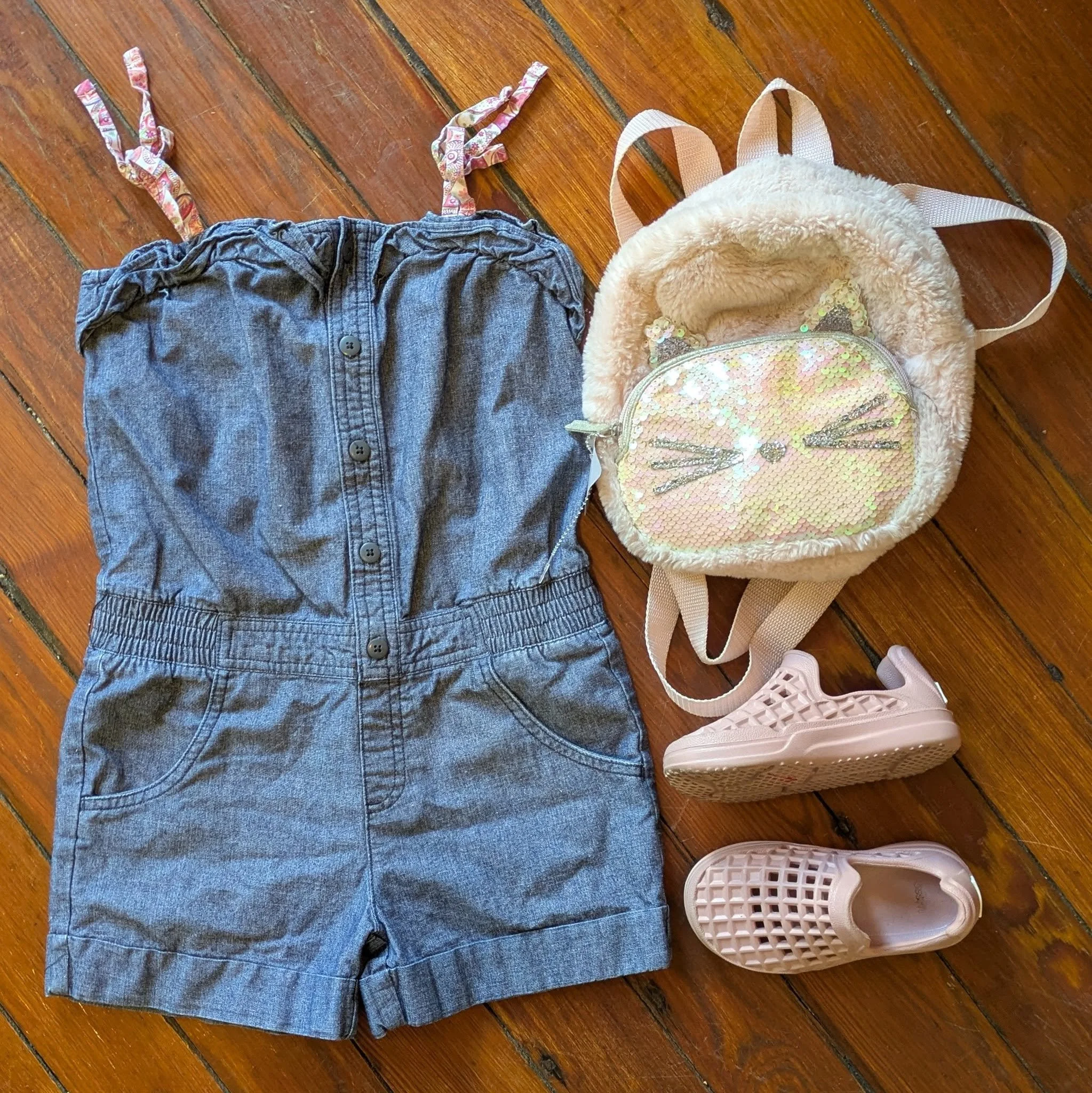 Saving money on thrifted outfits, means more ice cream money! 🍦💚 

 #thriftfinds #thriftshopping #shopsecondhand #thriftshopper #phillythrift #sustainableshopping