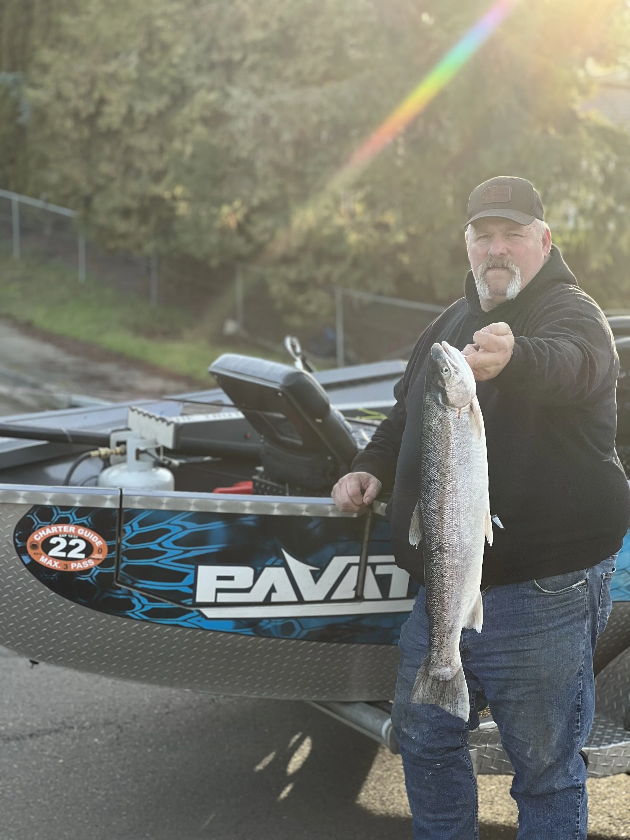 Oregon Fishing Guide, Oregon Charter, Winchester Bay Charter, Coos Bay Charter, Fishing Guide, Big Fish Guide, Best Guide, Salmon, Tuna, Halibut, Bottom Fish, Crabbing, Striper, Small Mouth Bass, Shad, Sturgeon, Roseburg Fishing Guide