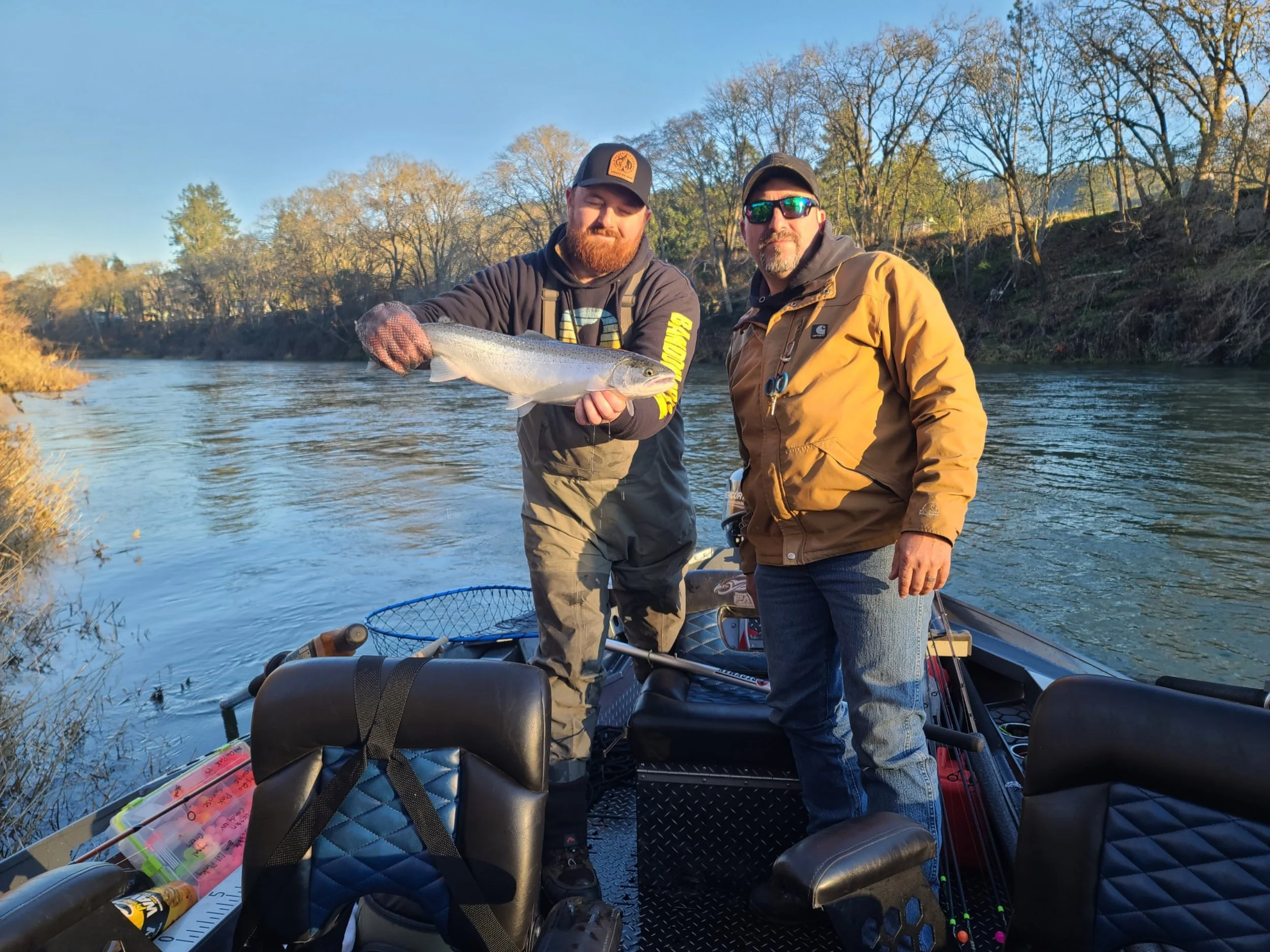 Oregon Fishing Guide, Oregon Charter, Winchester Bay Charter, Coos Bay Charter, Fishing Guide, Big Fish Guide, Best Guide, Salmon, Tuna, Halibut, Bottom Fish, Crabbing, Striper, Small Mouth Bass, Shad, Sturgeon, Roseburg Fishing Guide