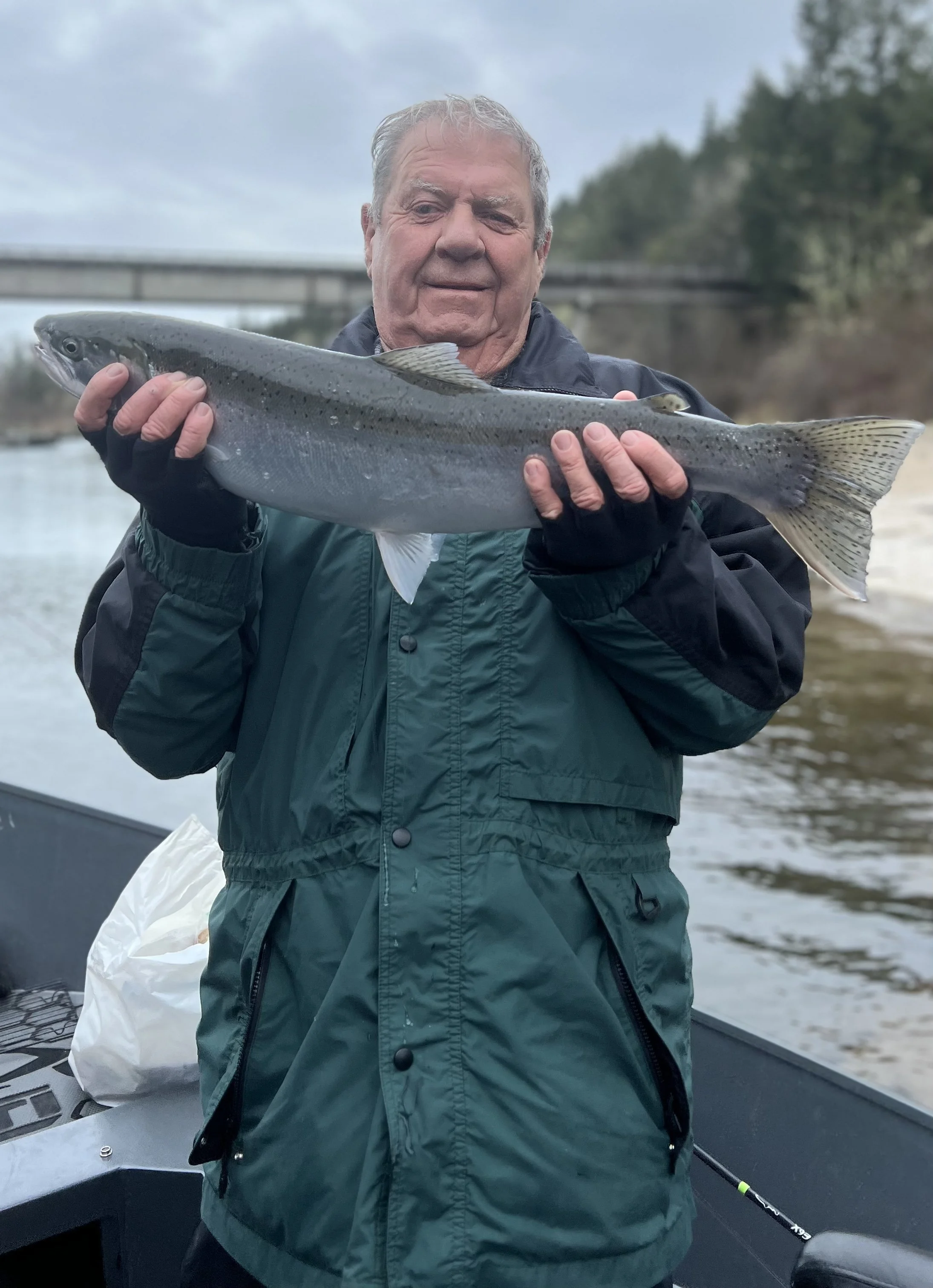 Best Fishing Guide, Salmon Guide, Steelhead Guide, Halibut Guide, Bottom Fish Guide, Rock Fish Guide, Crabbing Guide, Salmon Charter, Steelhead Charter, Halibut Charter, Bottom fish Charter, Rock Fish Charter, Crabbing Charter Tuna Guide Tuna Charter